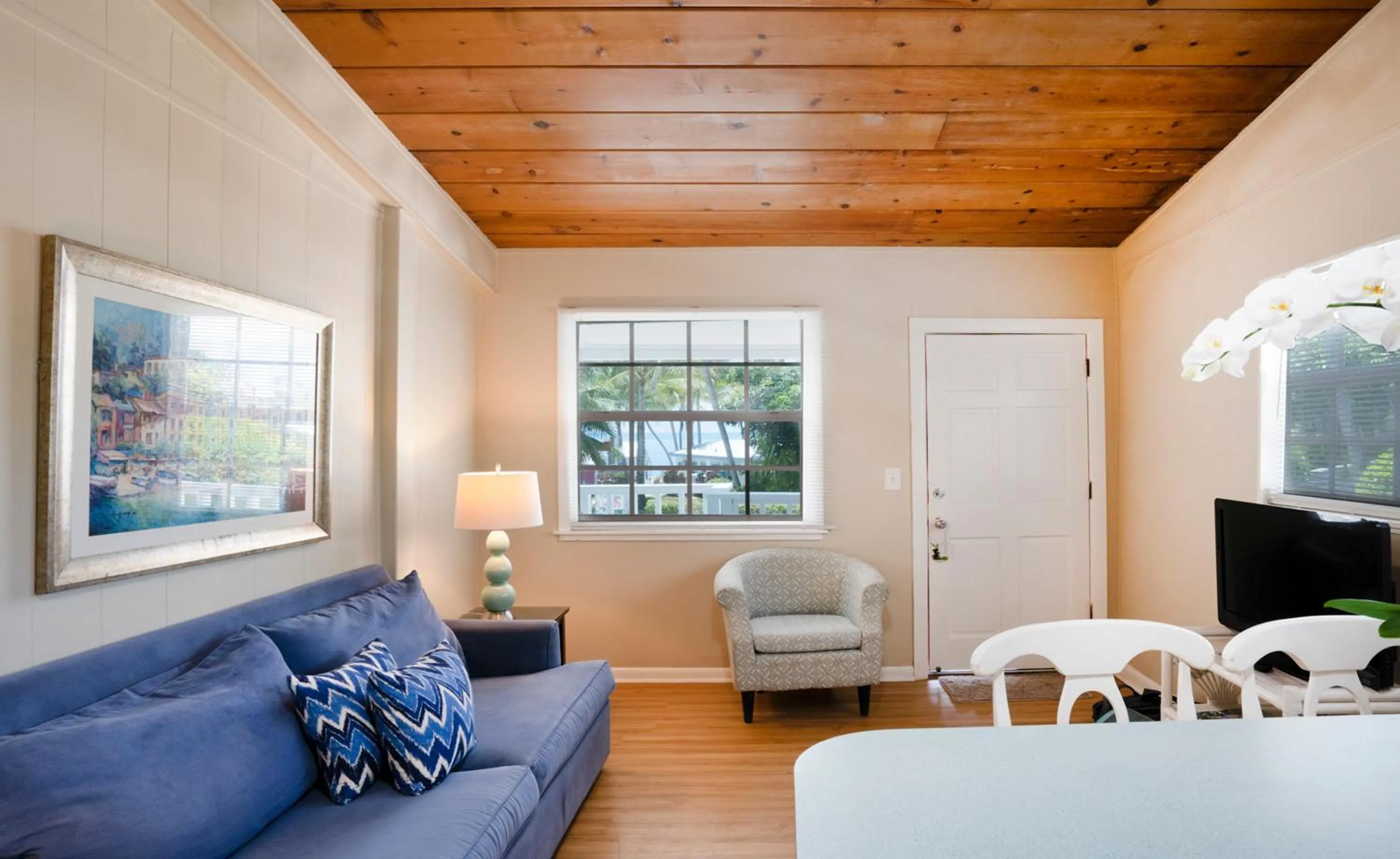 Pines & Palms Resort