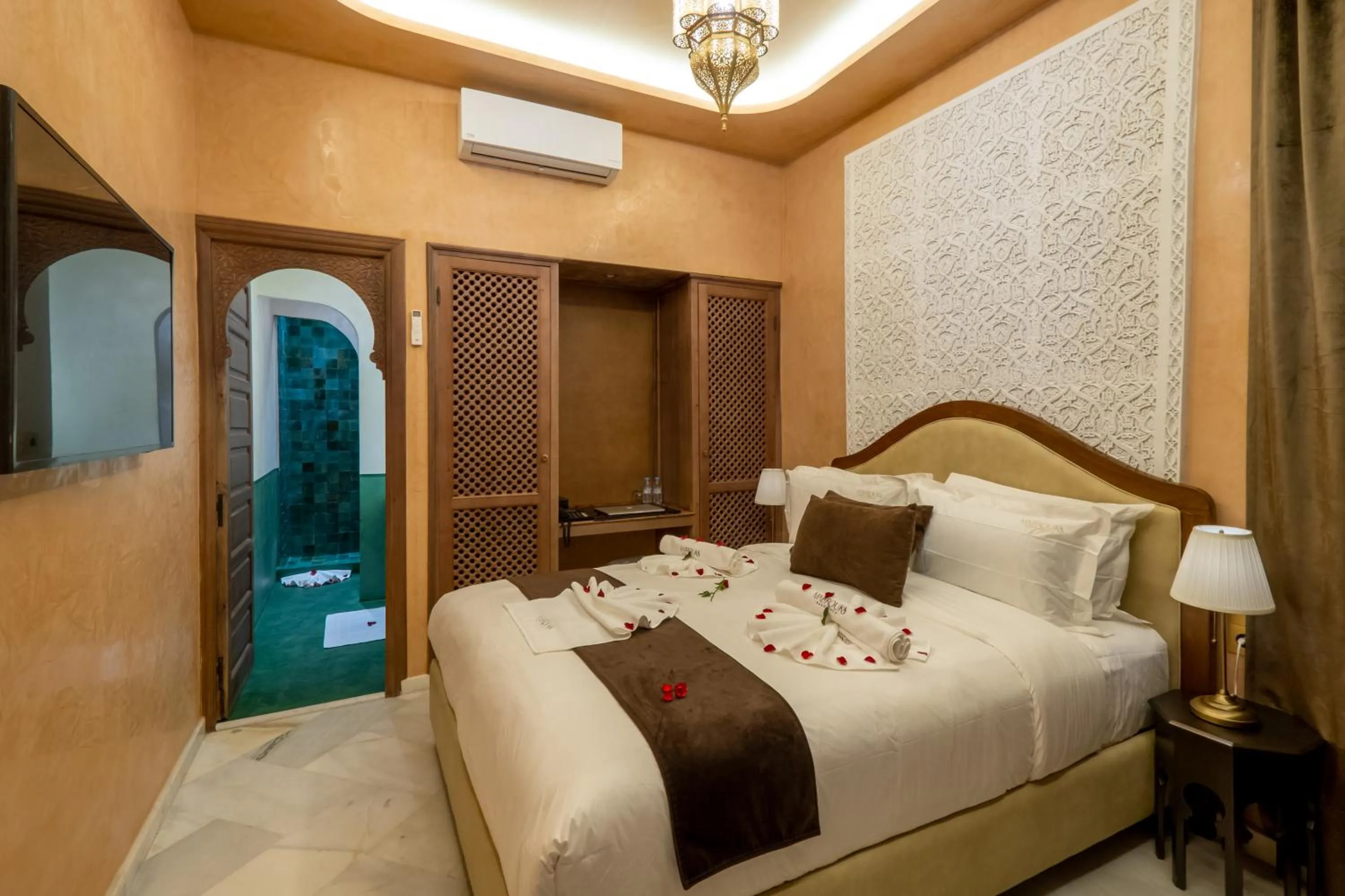 Bed in Riad Mabrouk