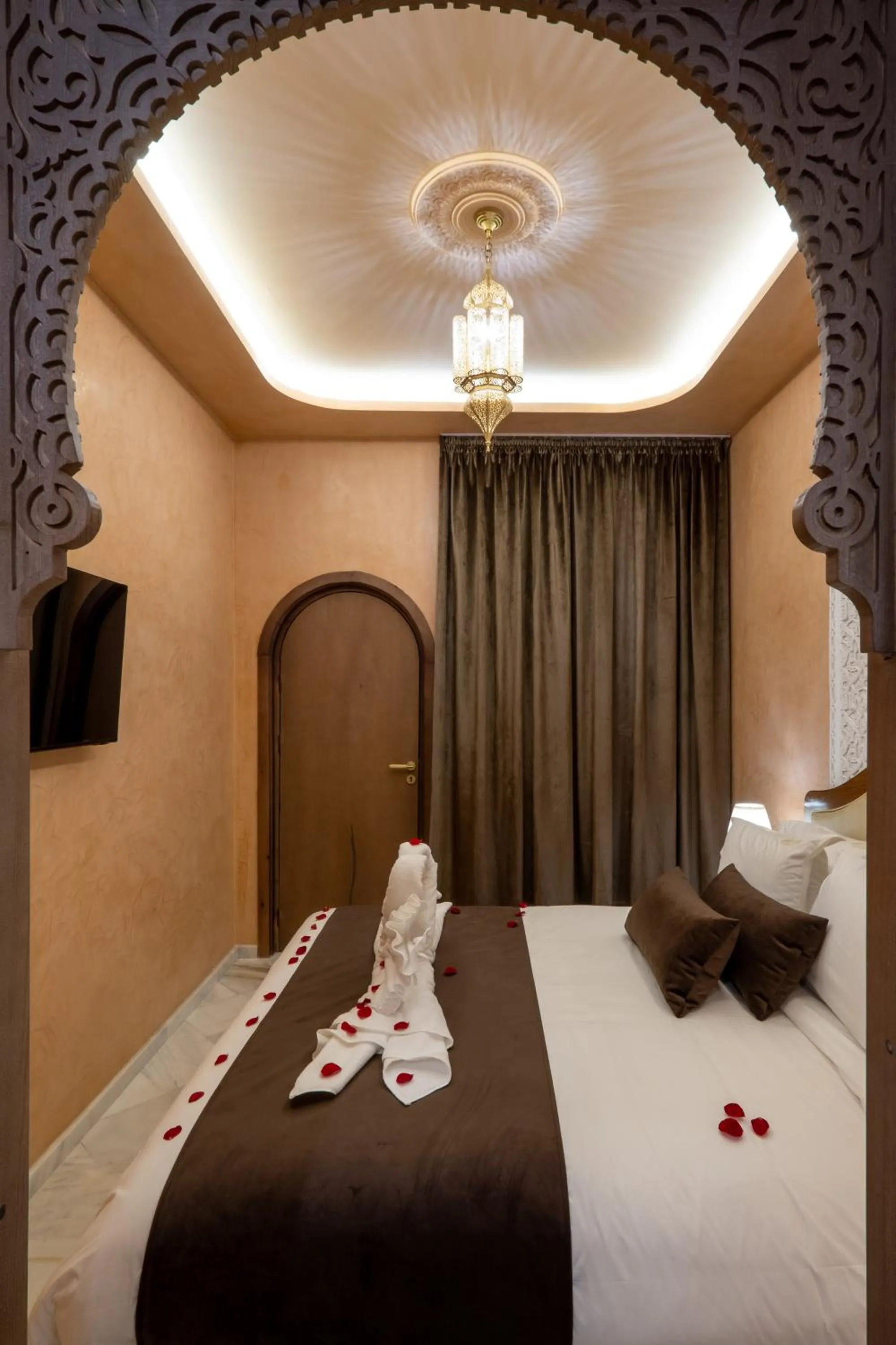 Bed in Riad Mabrouk