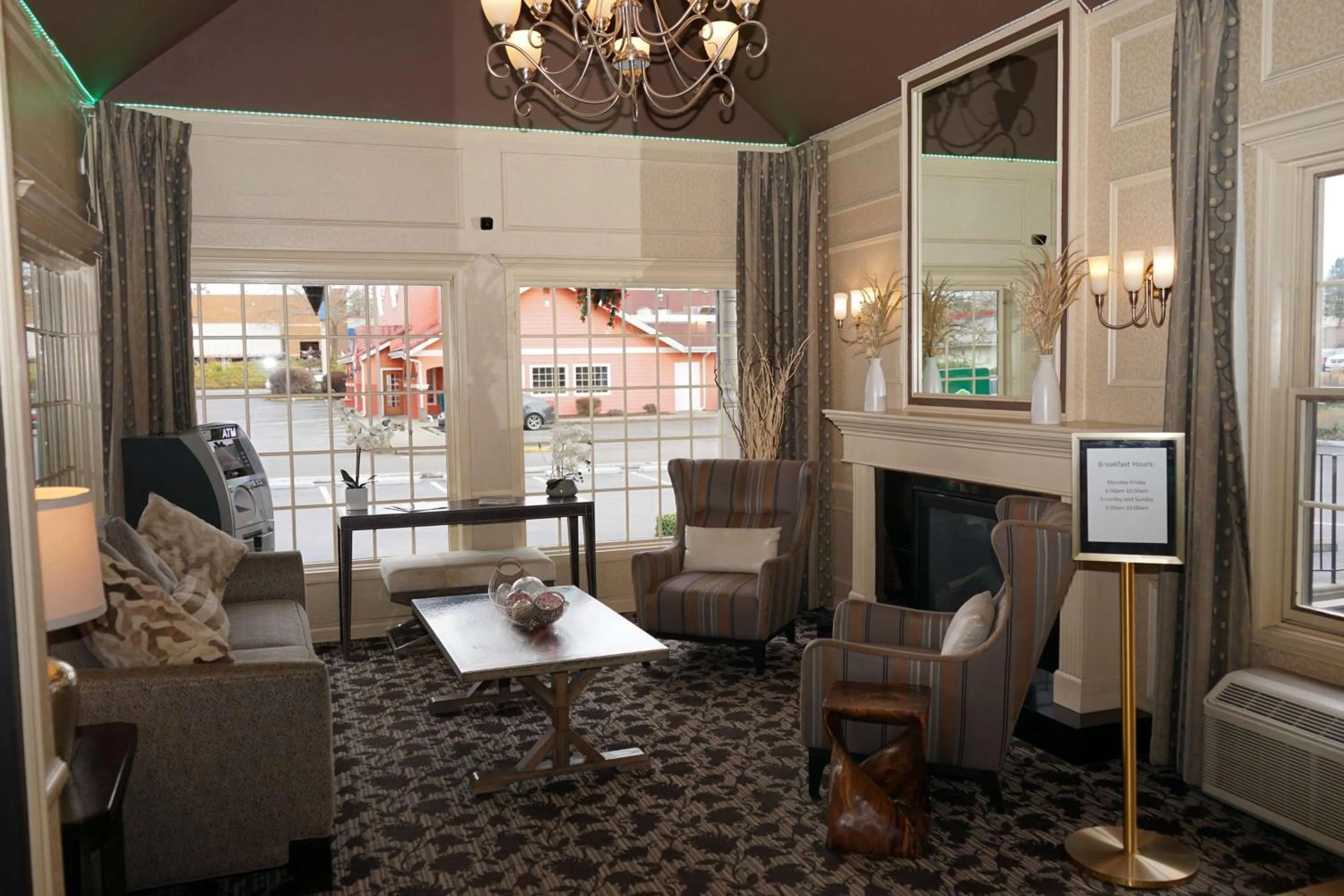 Lobby or reception in Wingate by Wyndham Bellingham Heritage Inn