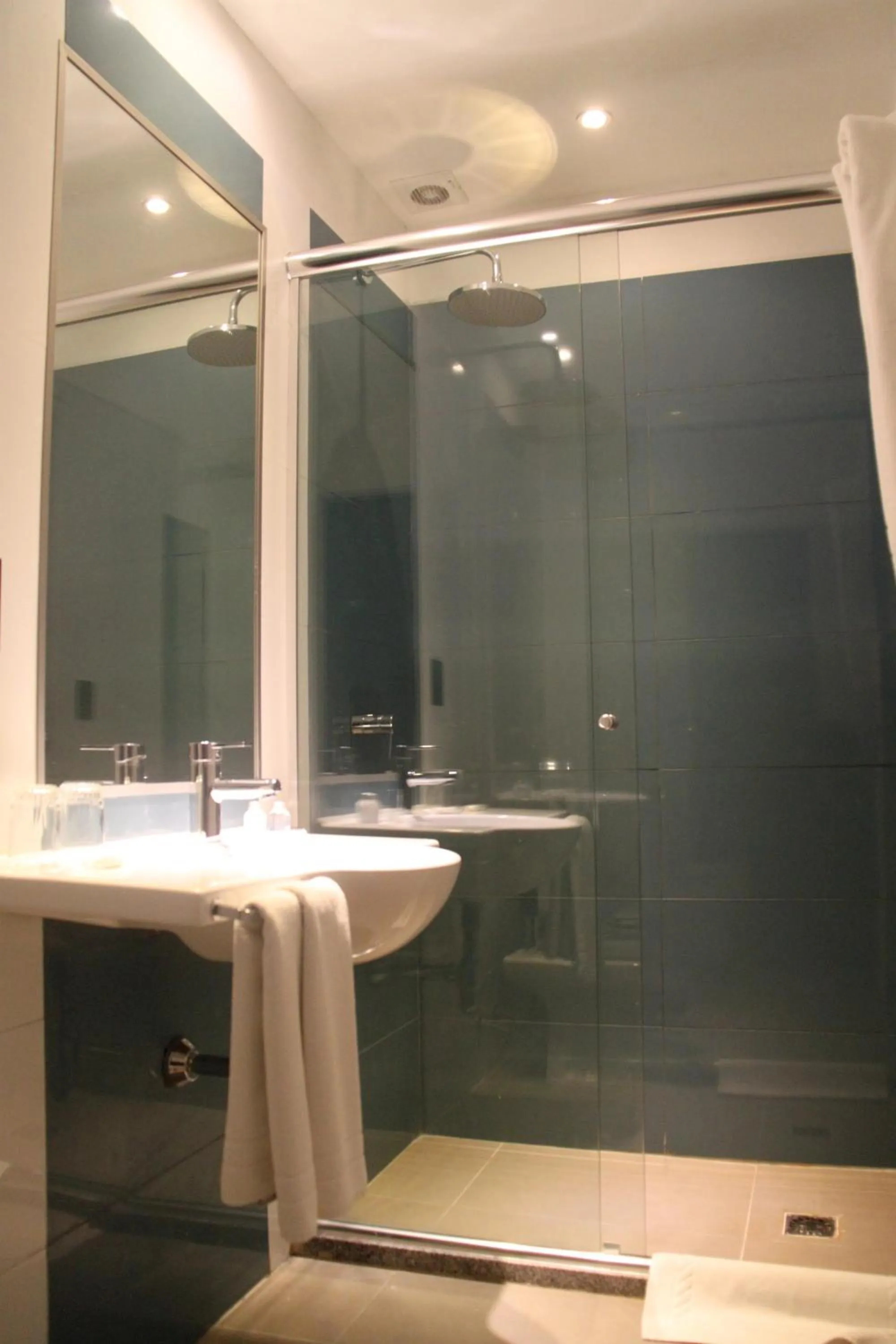 Bathroom in Hotel Florinda