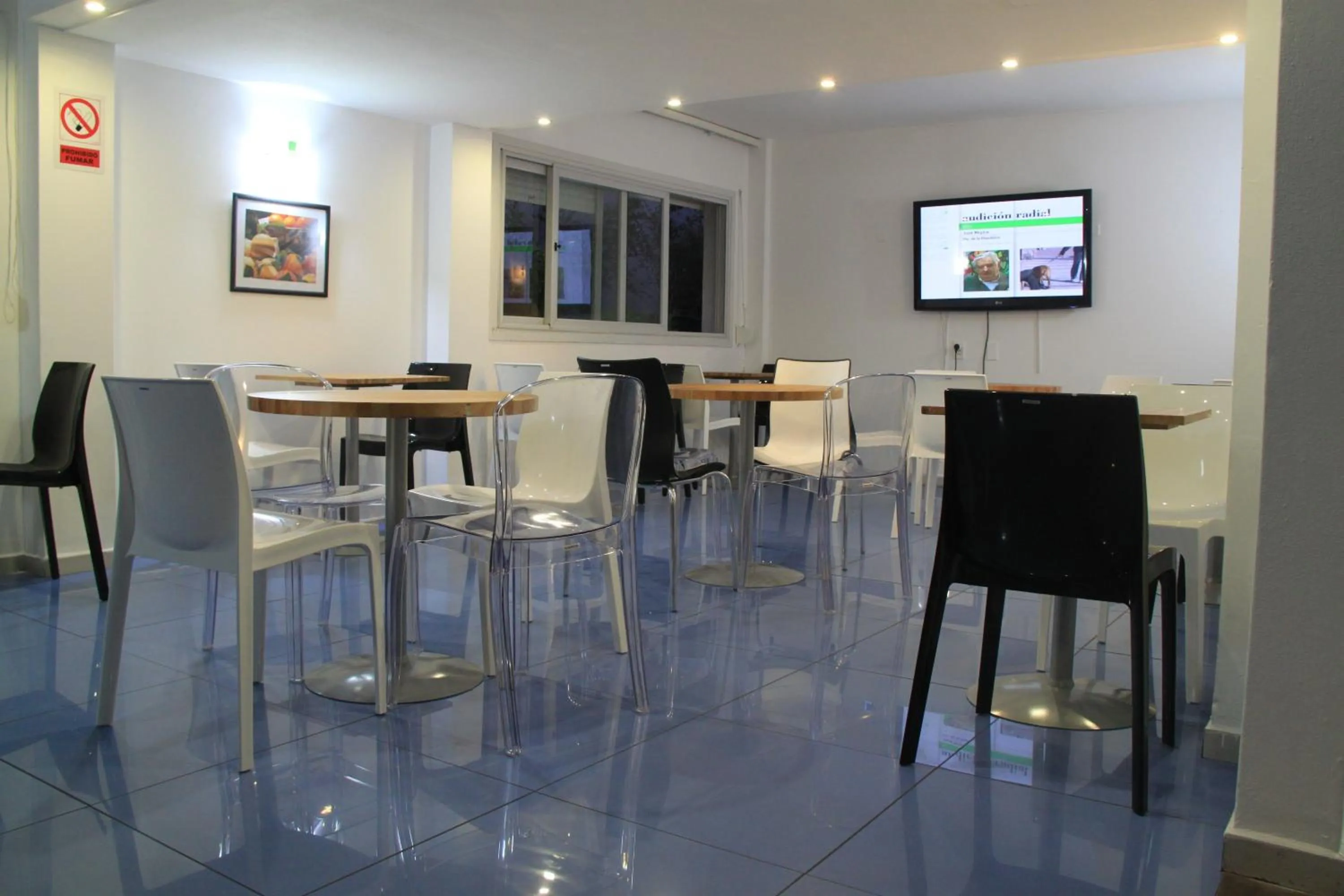 Restaurant/places to eat in Hotel Florinda