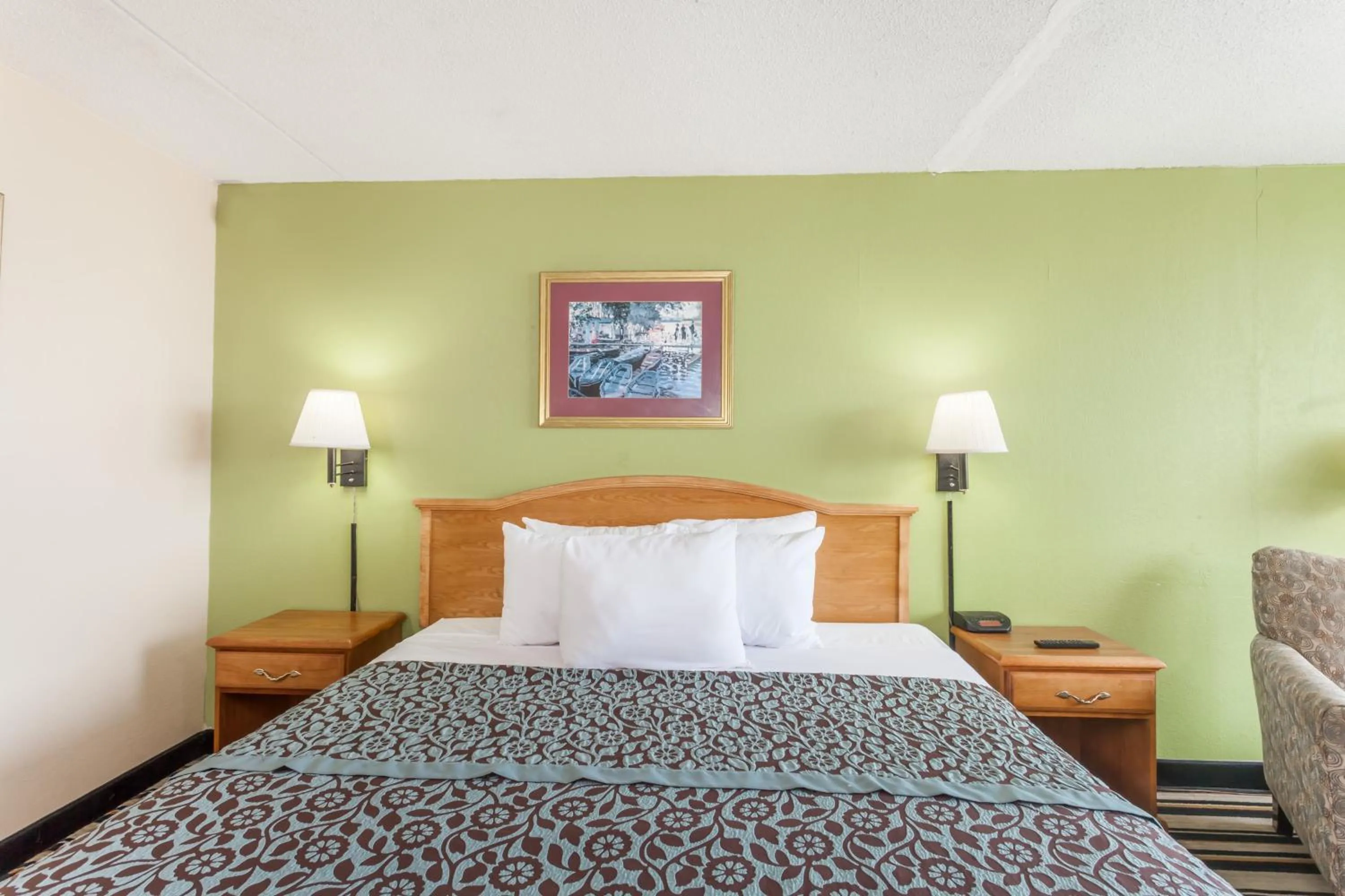 Bed in Days Inn by Wyndham Jackson