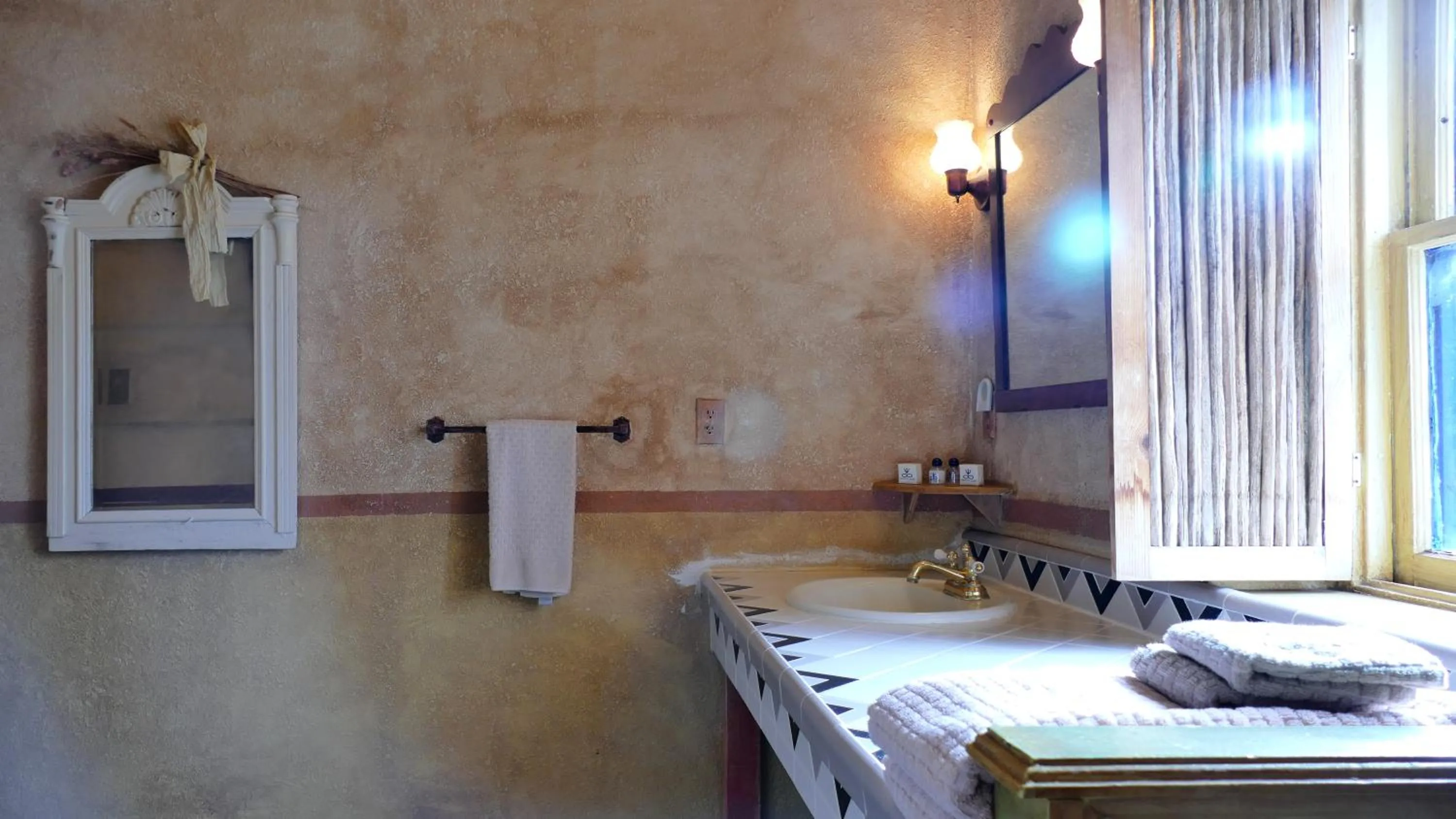 Bathroom in Rancho de la Osa Guest Ranch