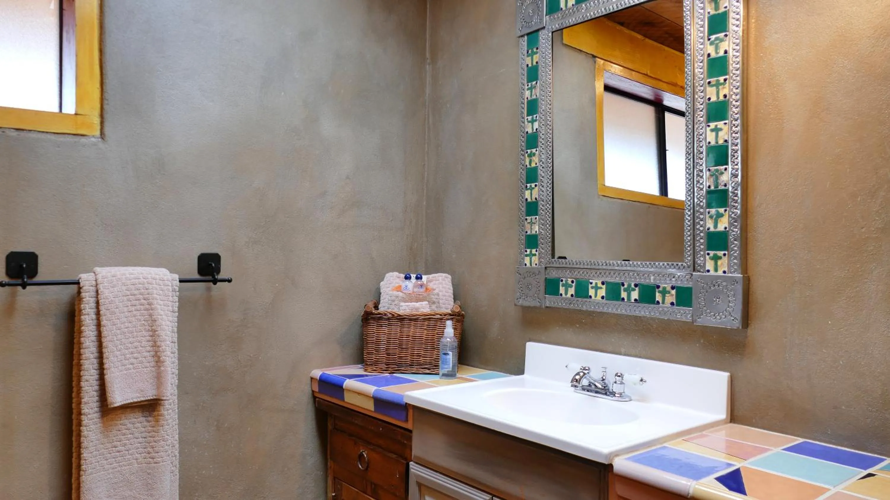 Bathroom in Rancho de la Osa Guest Ranch