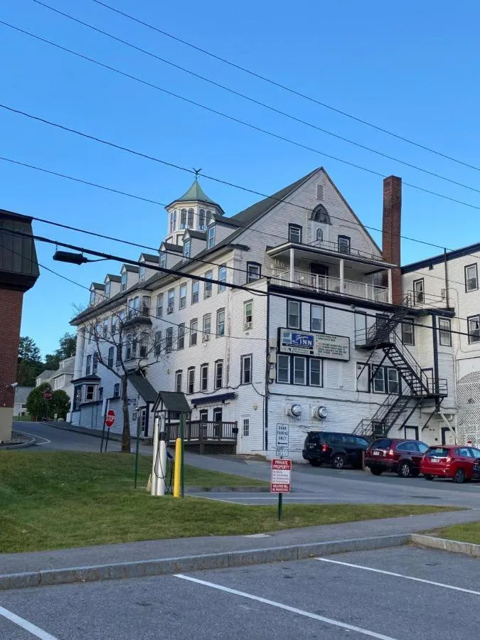 Parking in Thayers Inn