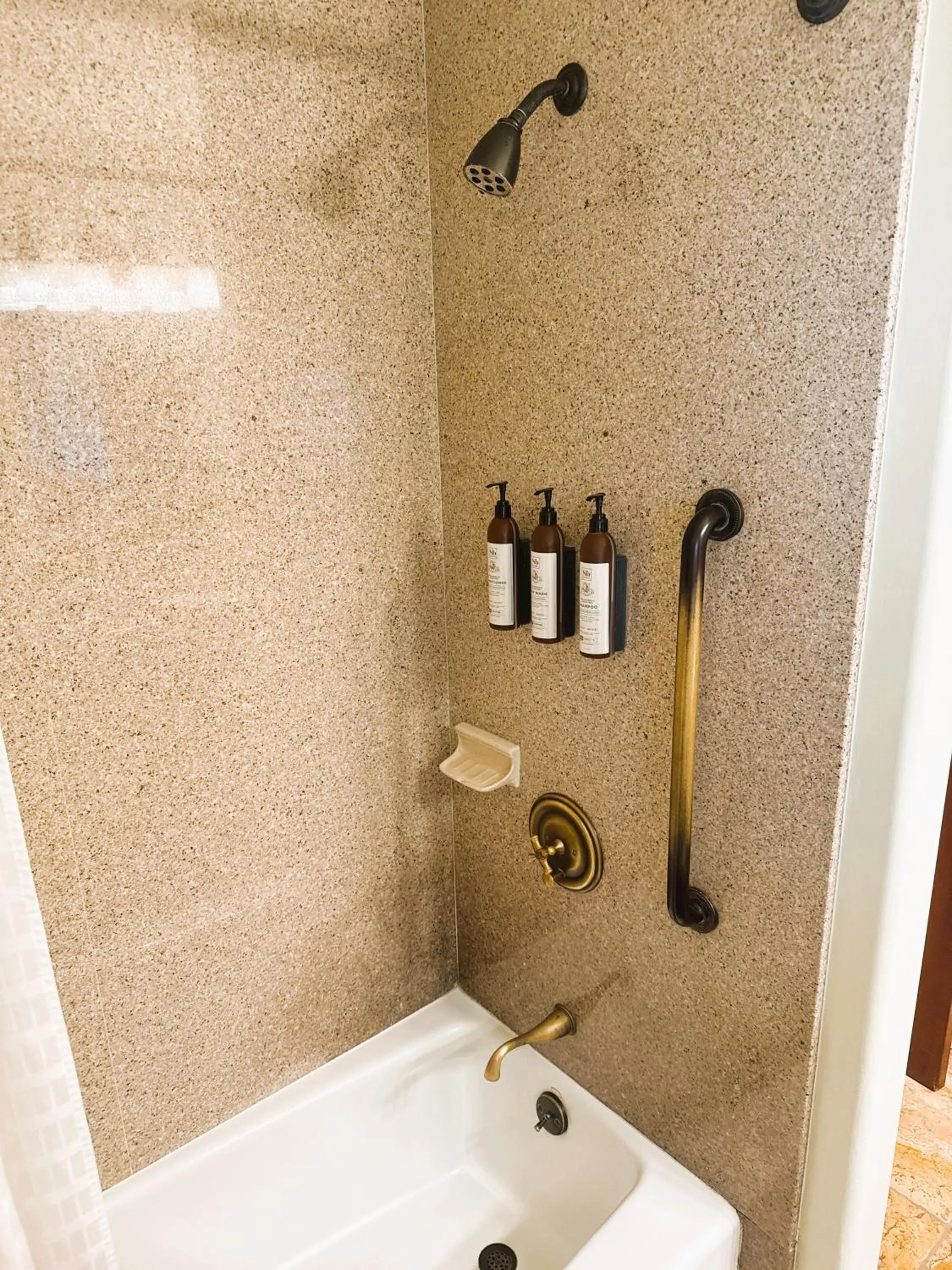 Castillo Inn at the Beach