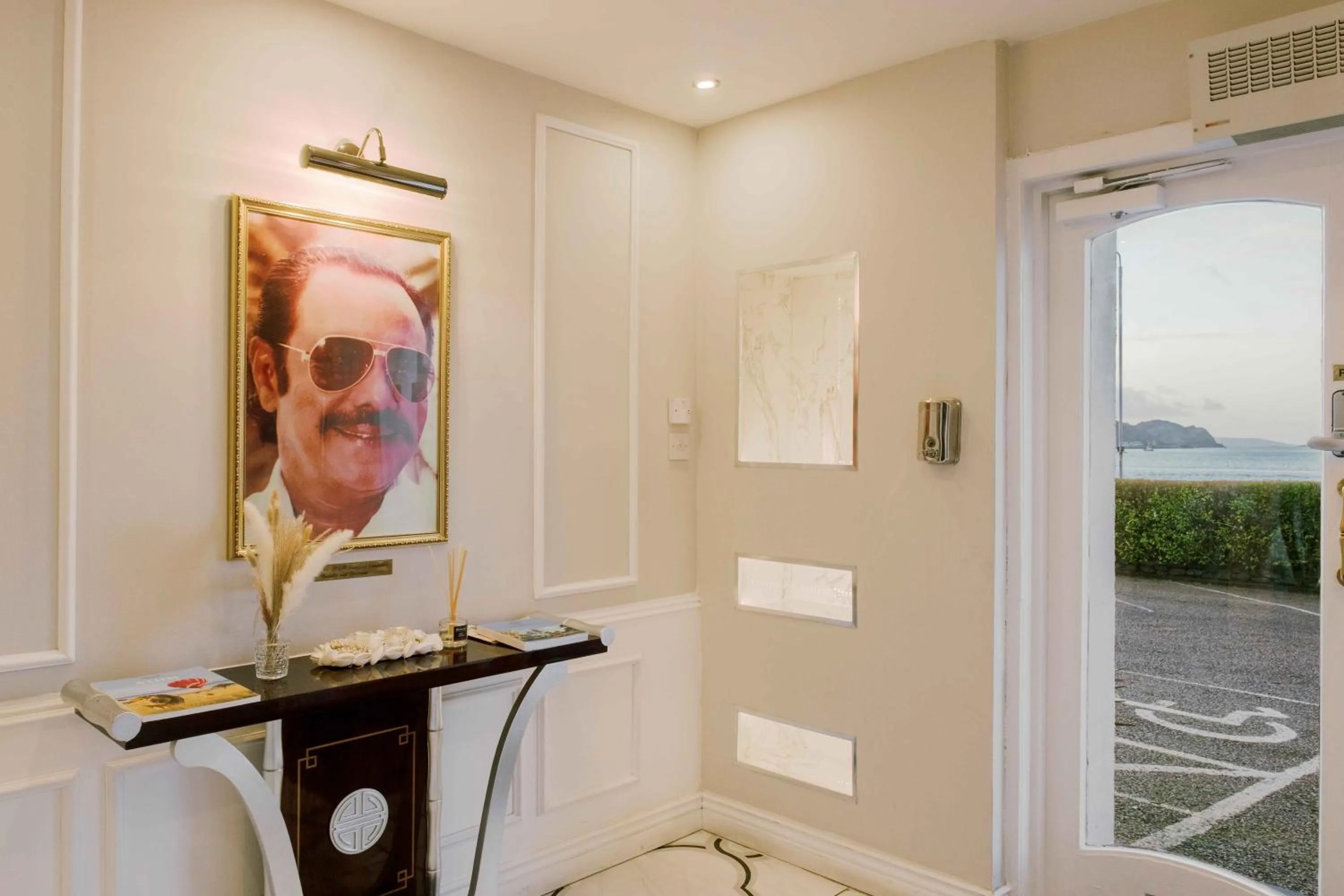 Lobby or reception in Muthu Queens Hotel, Oban