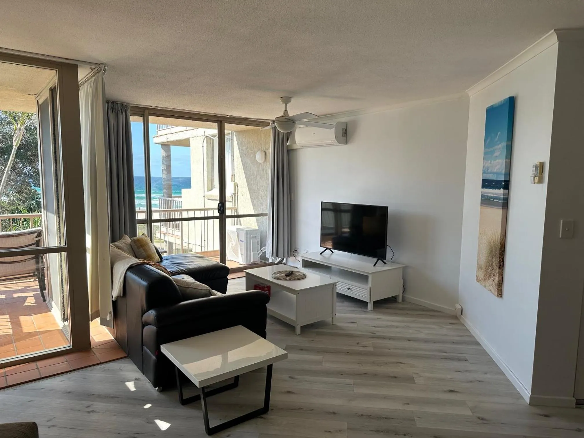 Living room in Sanctuary Beach Resort