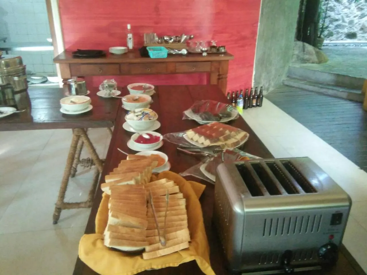 Breakfast in Thambapanni Retreat