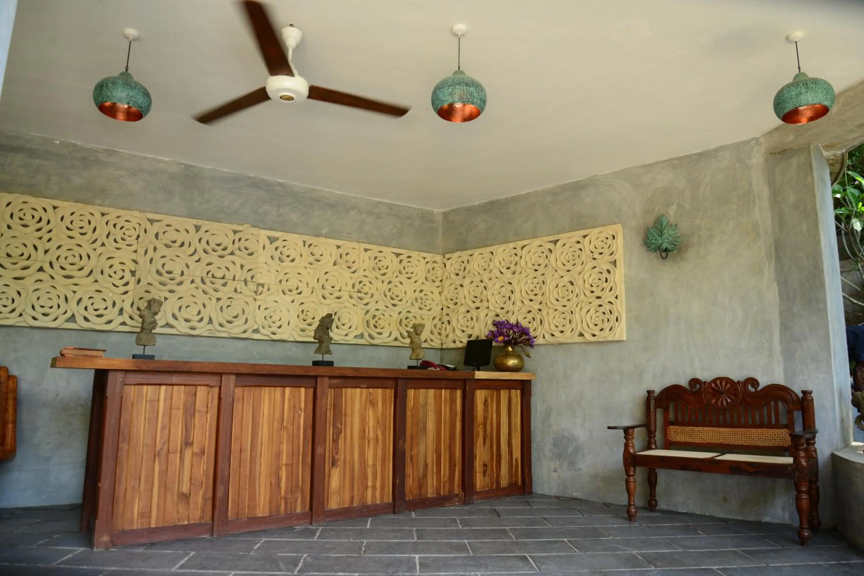 Lobby or reception in Thambapanni Retreat