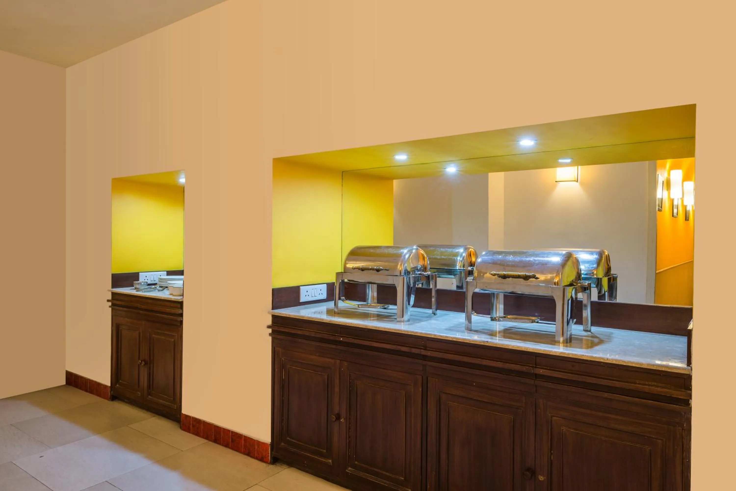 Restaurant/places to eat in Home@F37 Kailash Colony Metro