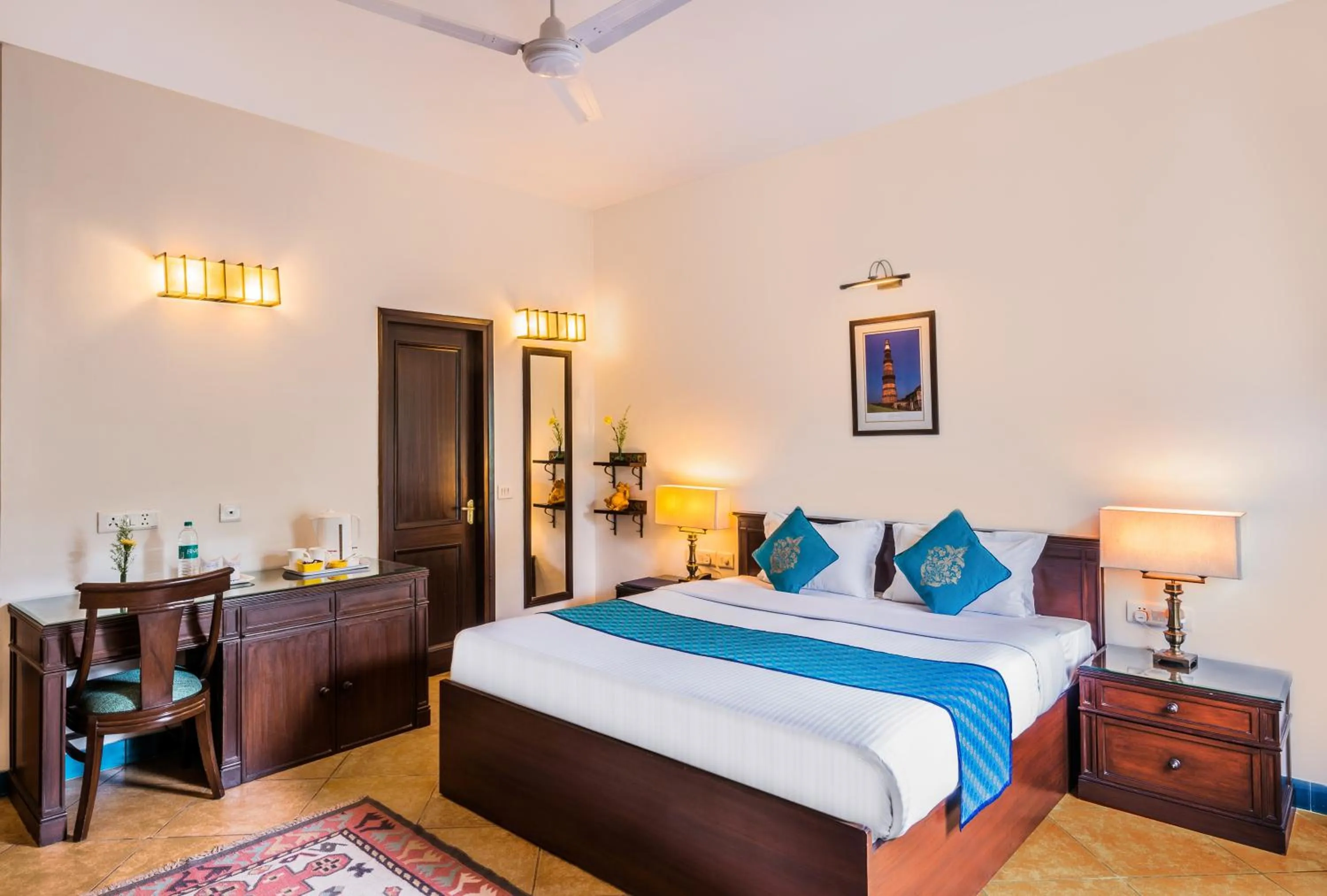 Bedroom, Bed in Home@F37 Kailash Colony Metro