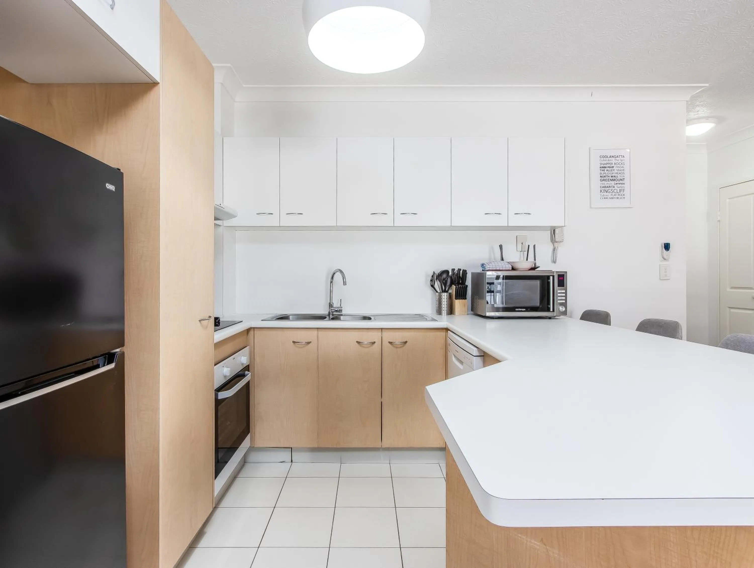 Kitchen or kitchenette in Bella Mare Coolangatta Beachside Apartments