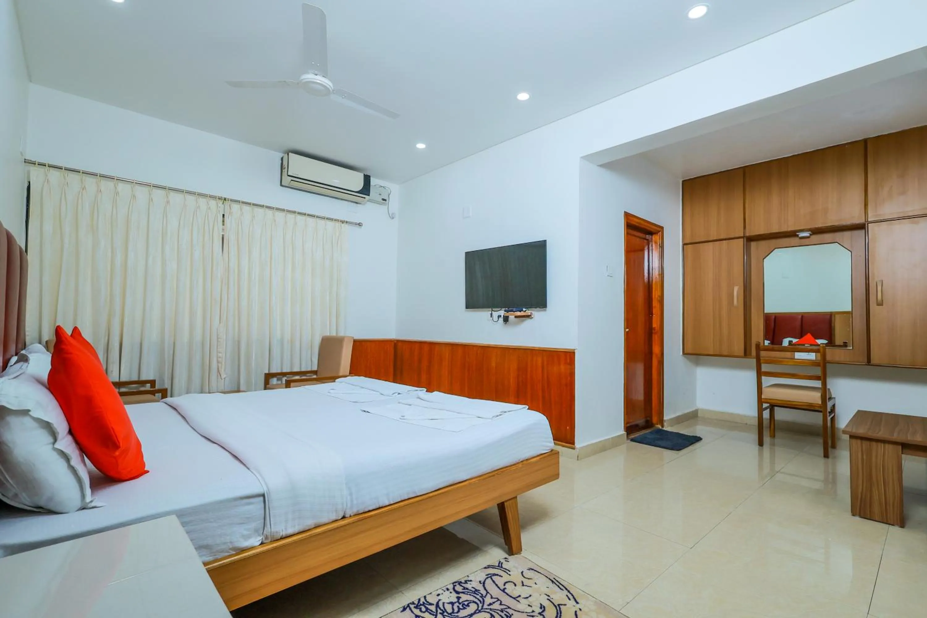 Bed in Hotel Janardana