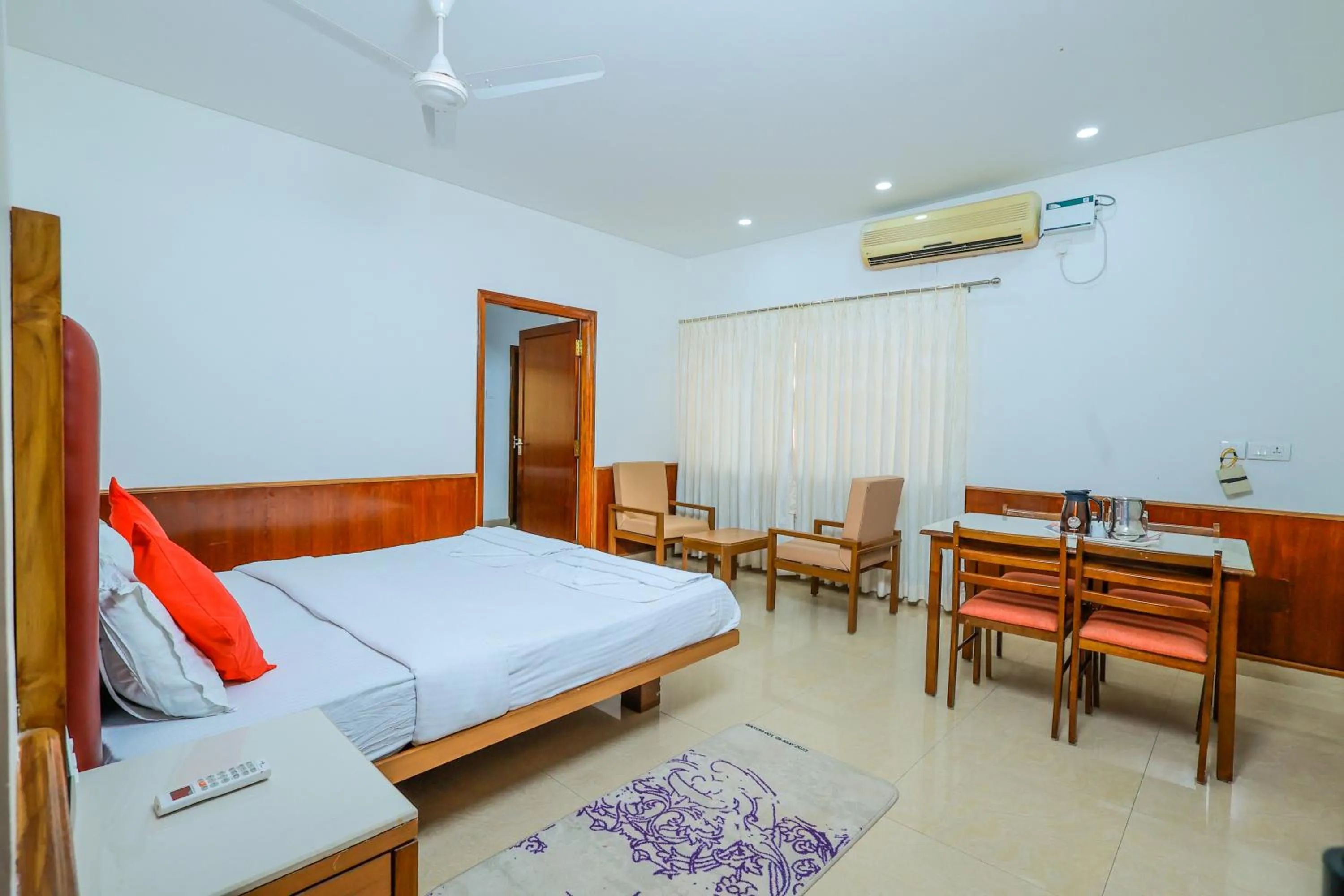 Bed in Hotel Janardana