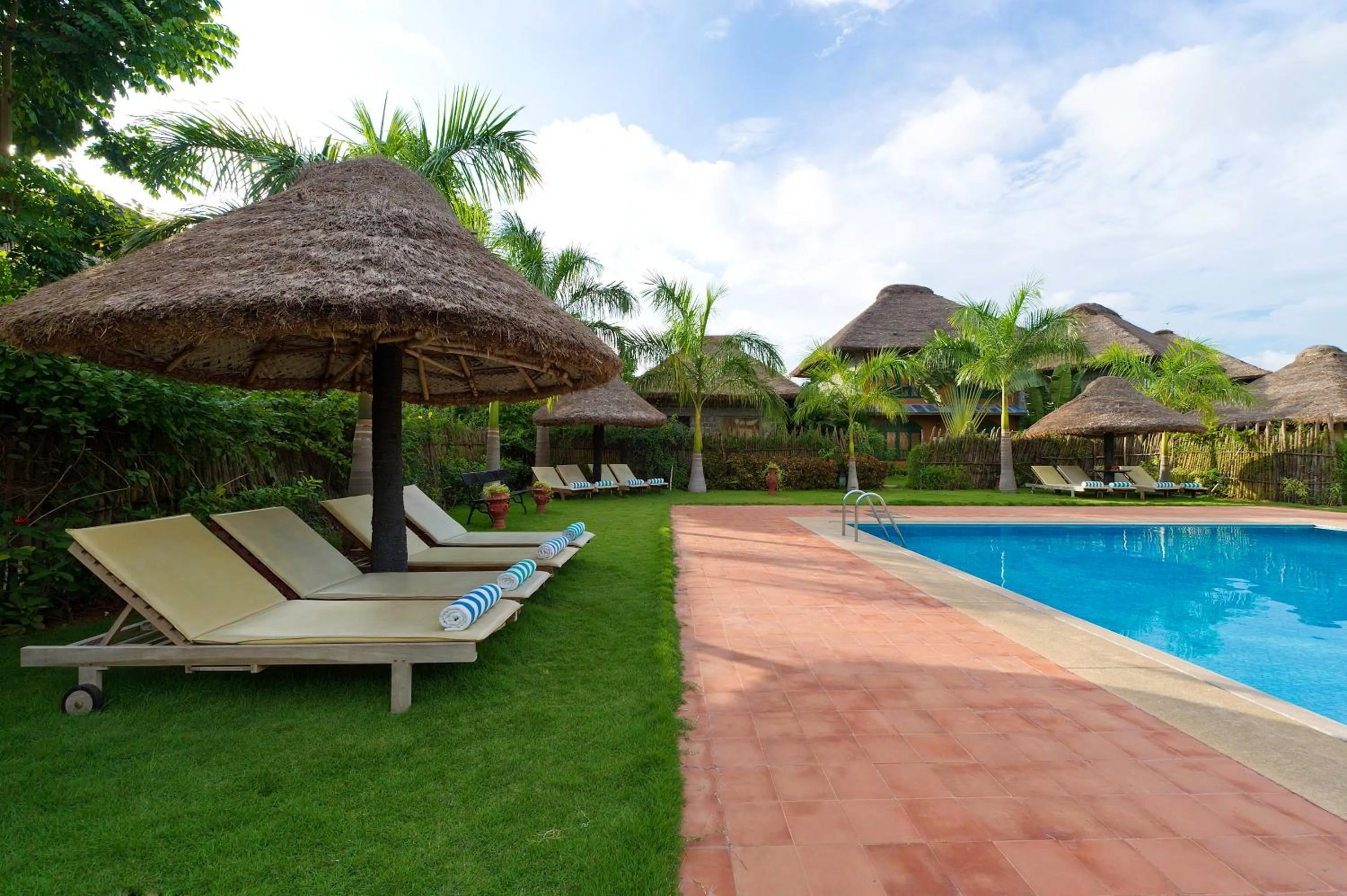 Swimming pool in Halez Sparsa Thiruvannamalai