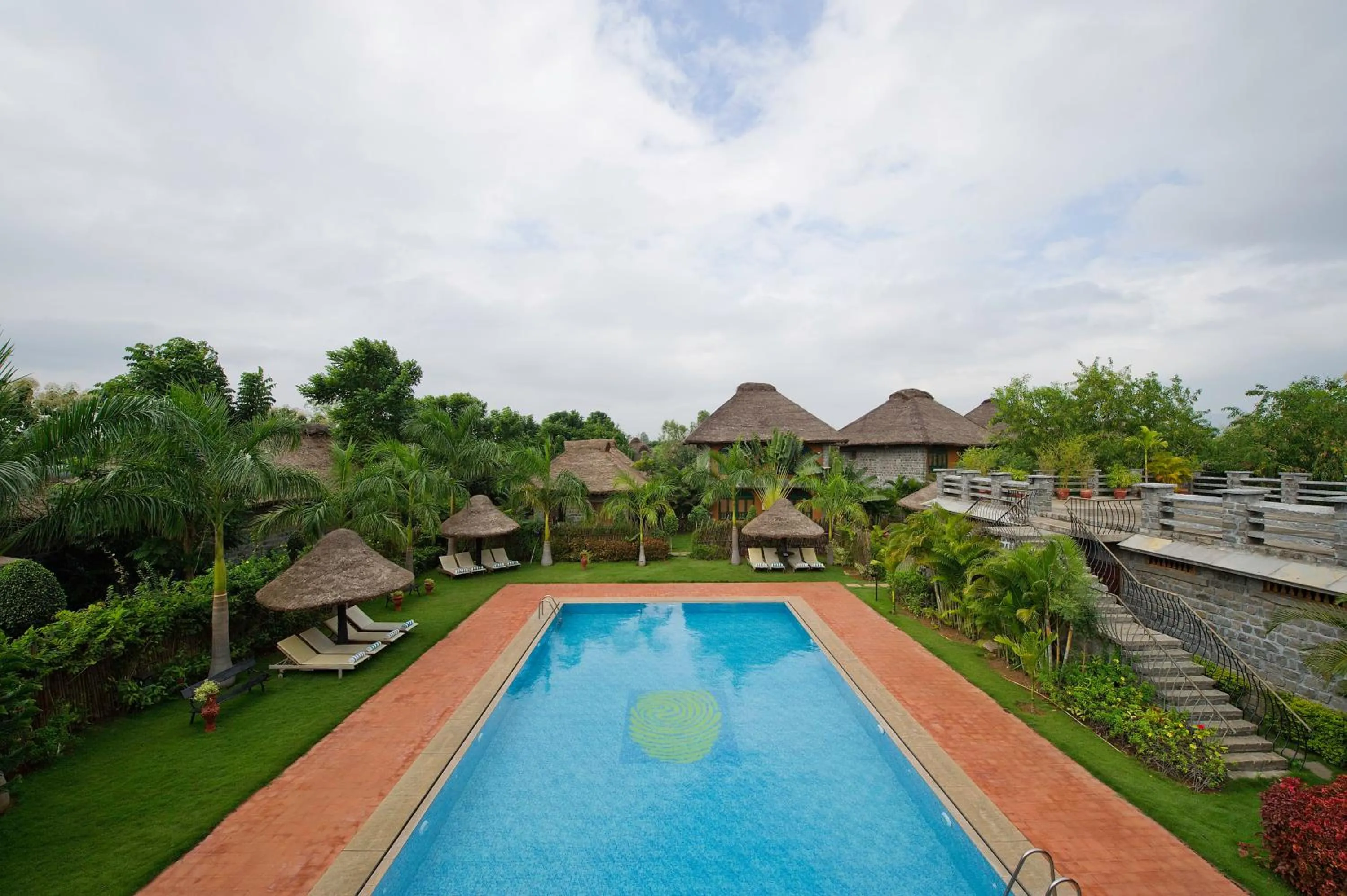 Swimming pool in Halez Sparsa Thiruvannamalai