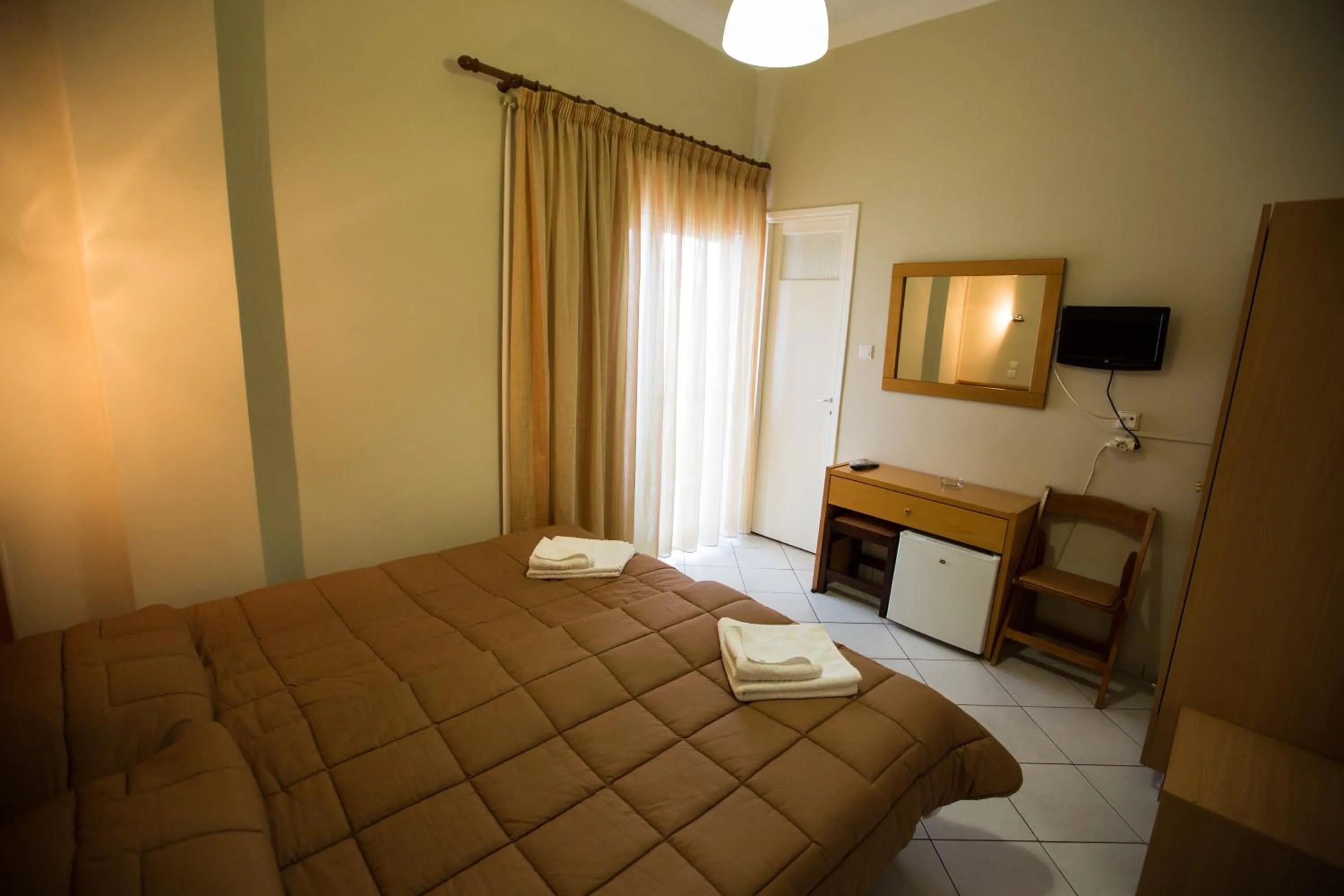 Photo of the whole room, Bed in Hotel Niki