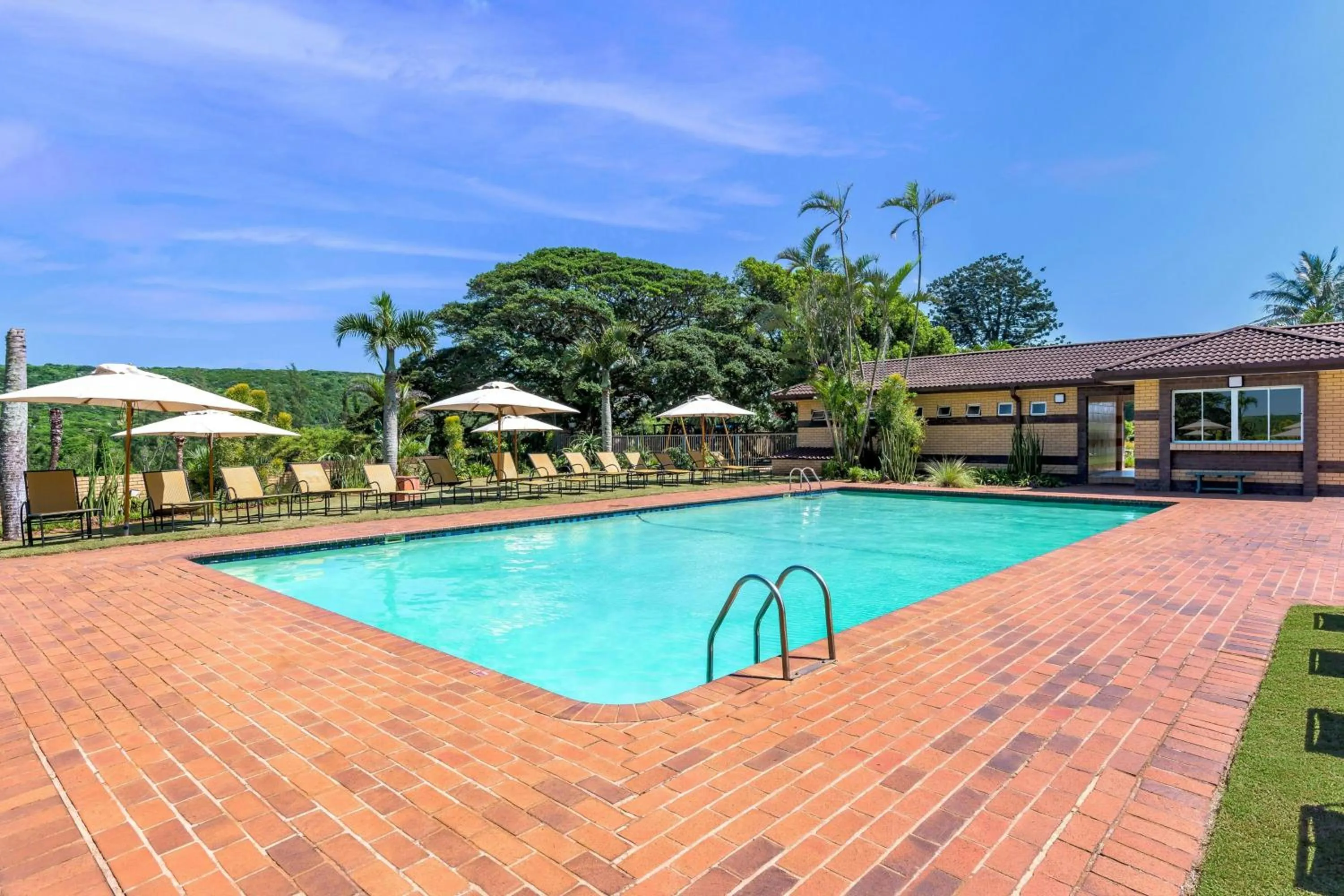 Swimming pool in Protea Hotel by Marriott Karridene Beach