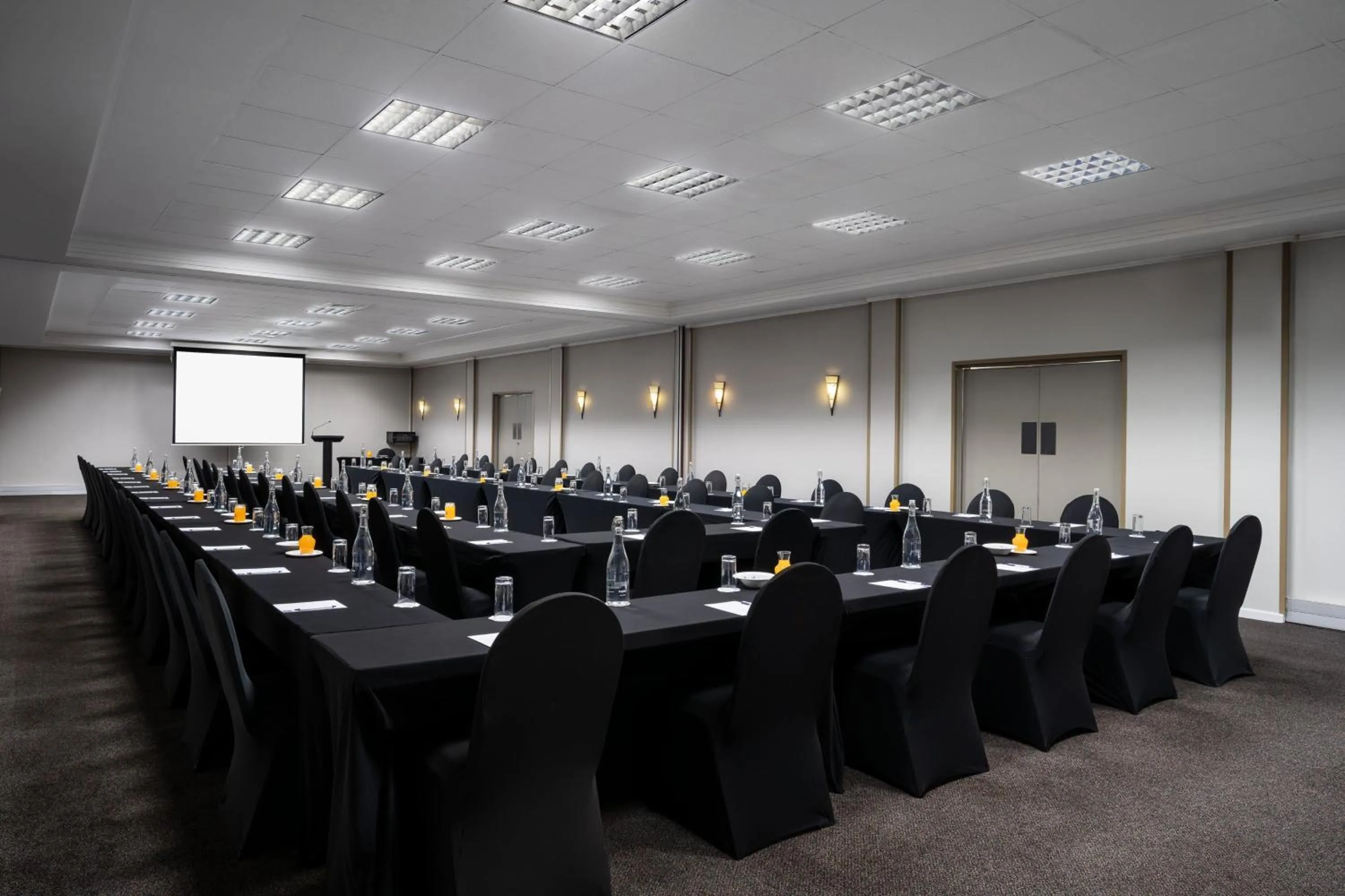 Meeting/conference room in Protea Hotel by Marriott Karridene Beach