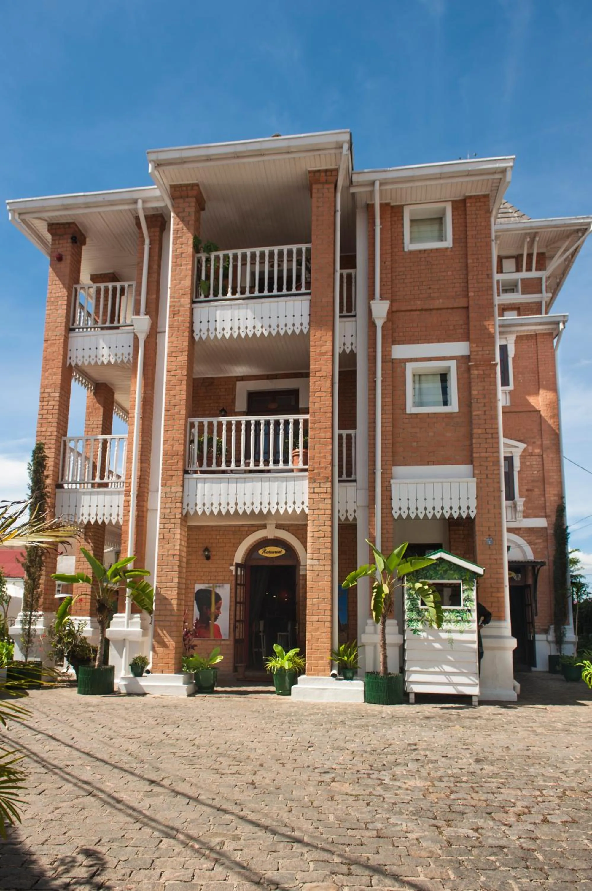 Property building in Les 3 Métis