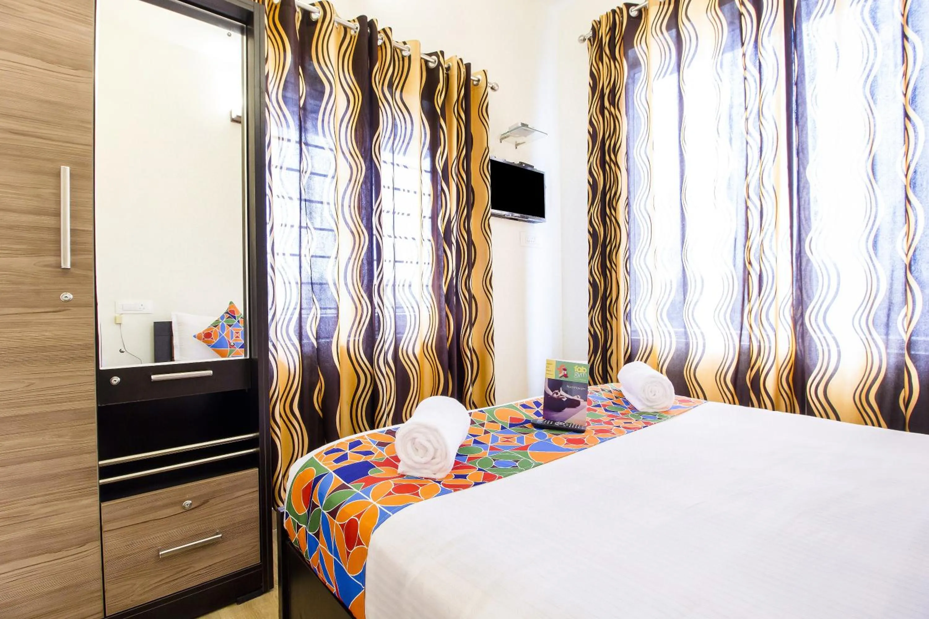 Bedroom in FabExpress Grand Castle Hill Resorts - Ooty Lake - 800m