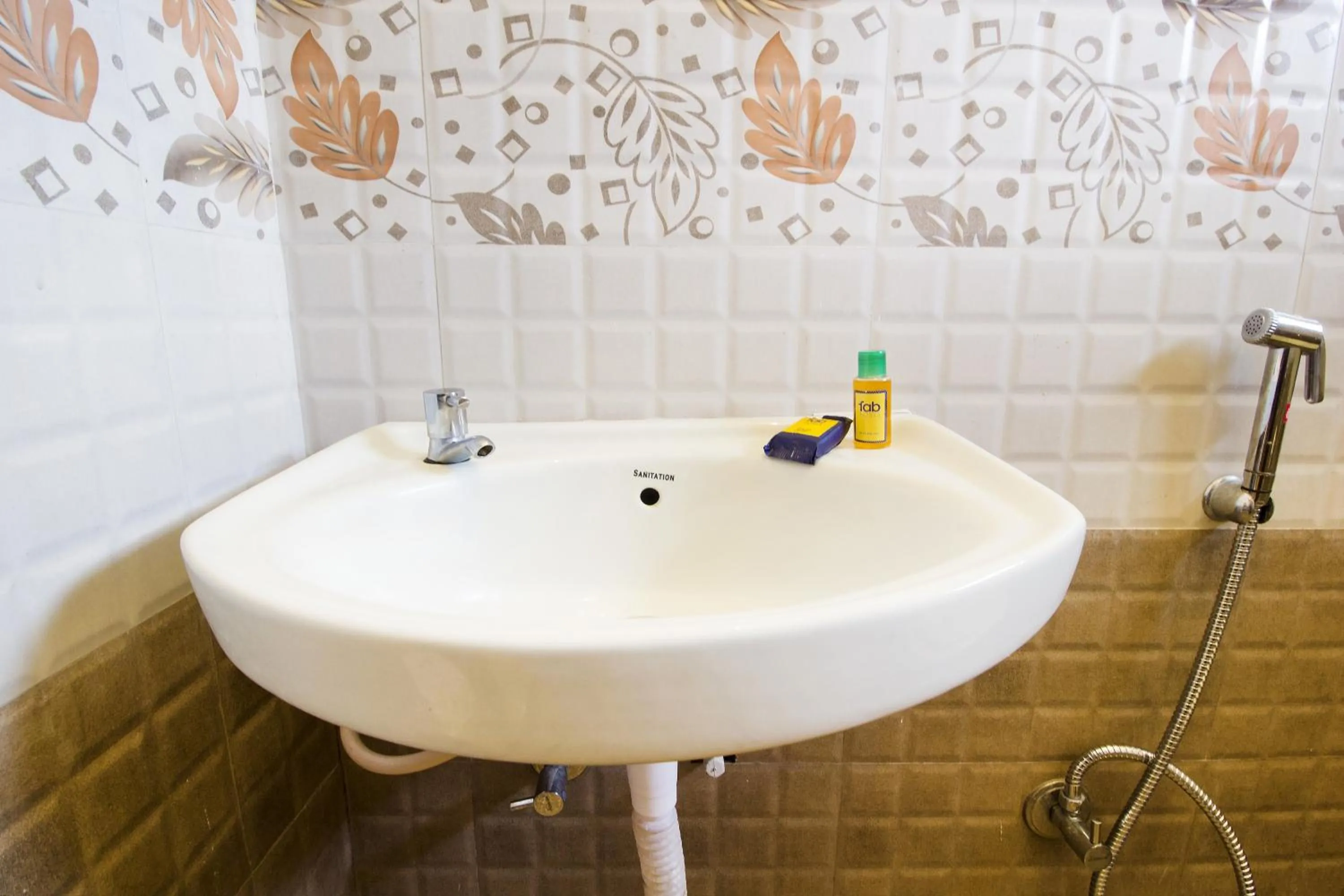 Bathroom in FabExpress Grand Castle Hill Resorts - Ooty Lake - 800m