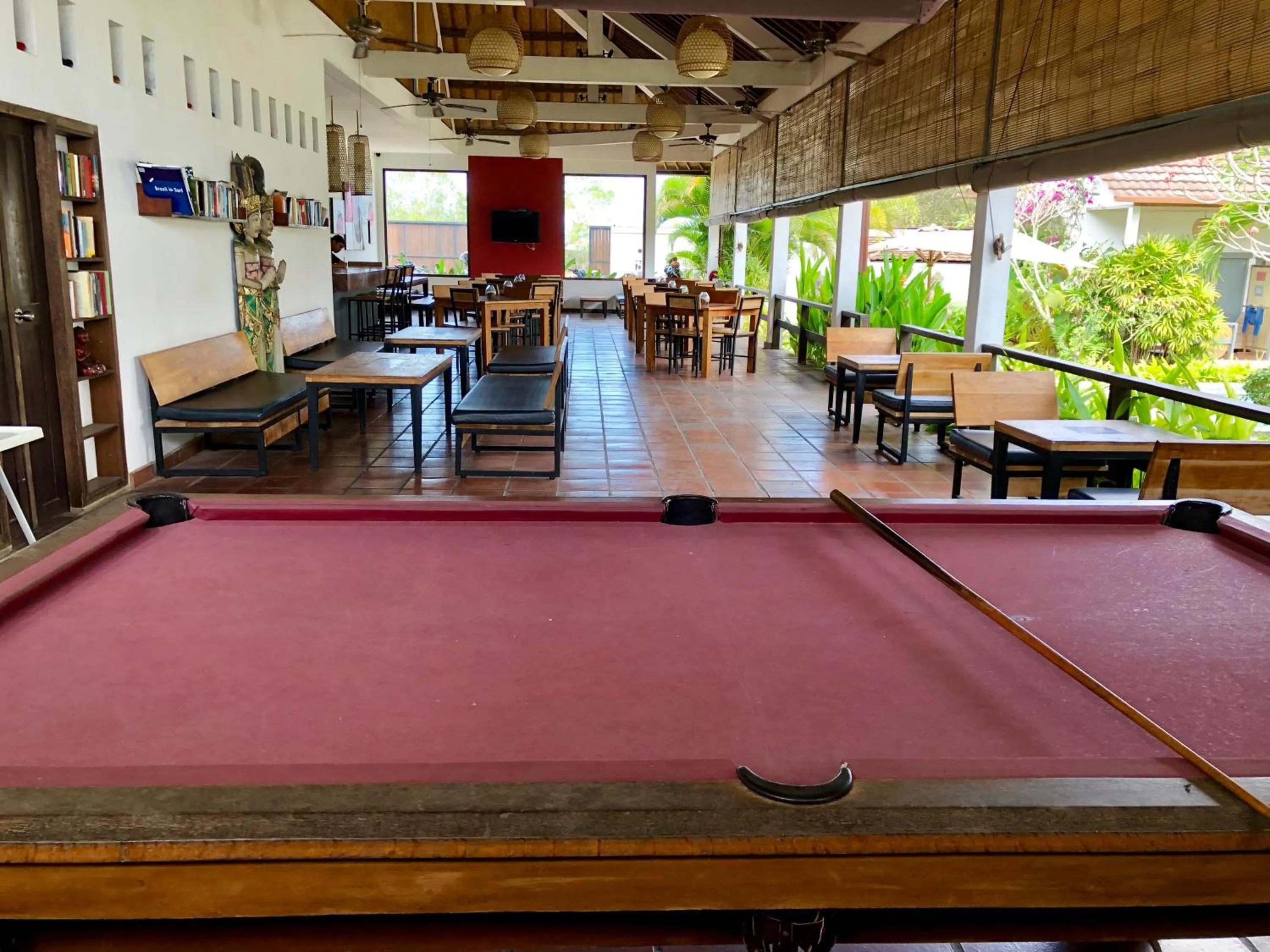 Restaurant/places to eat in Casa Asia