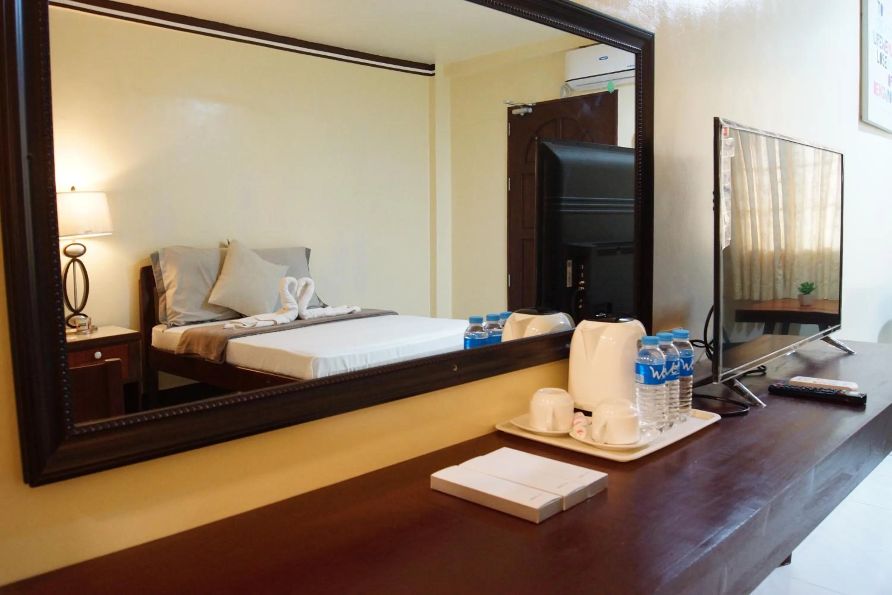 Bed in B&J Guesthouse and Tours