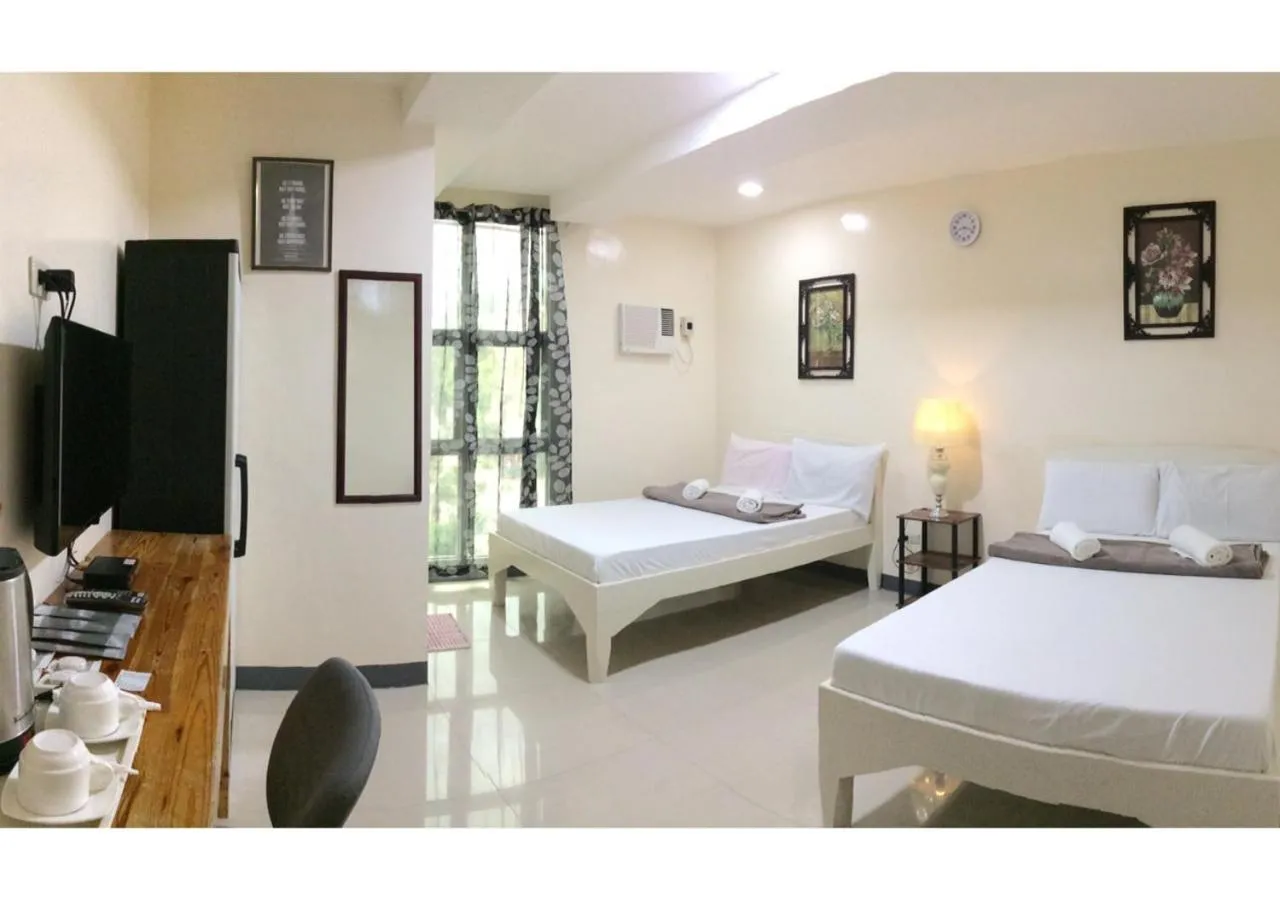 Bed in B&J Guesthouse and Tours