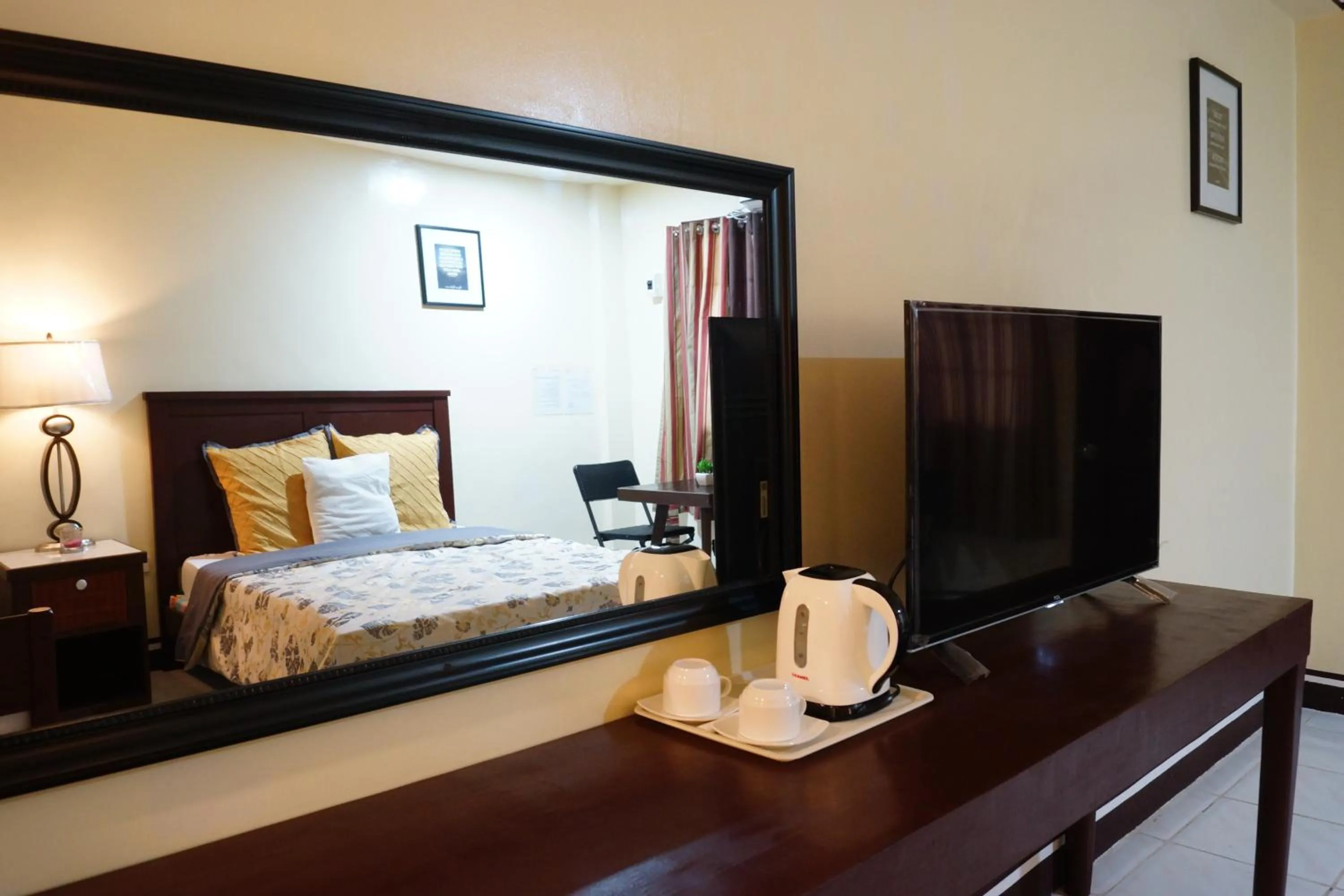 Bed in B&J Guesthouse and Tours