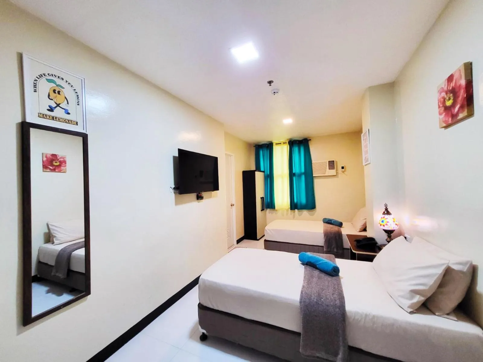 Bed in B&J Guesthouse and Tours