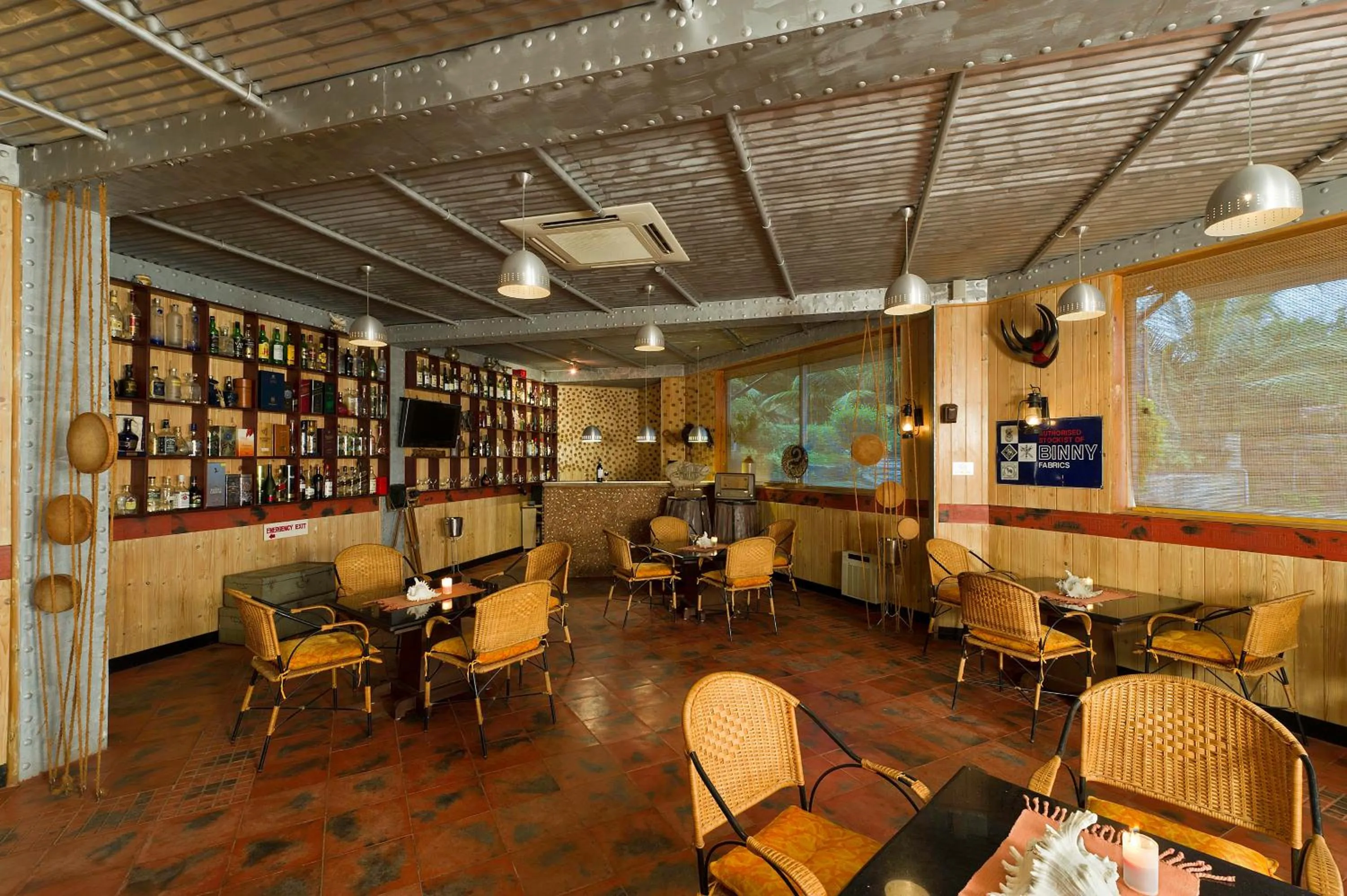 Lounge or bar in Annai Celestial Resorts