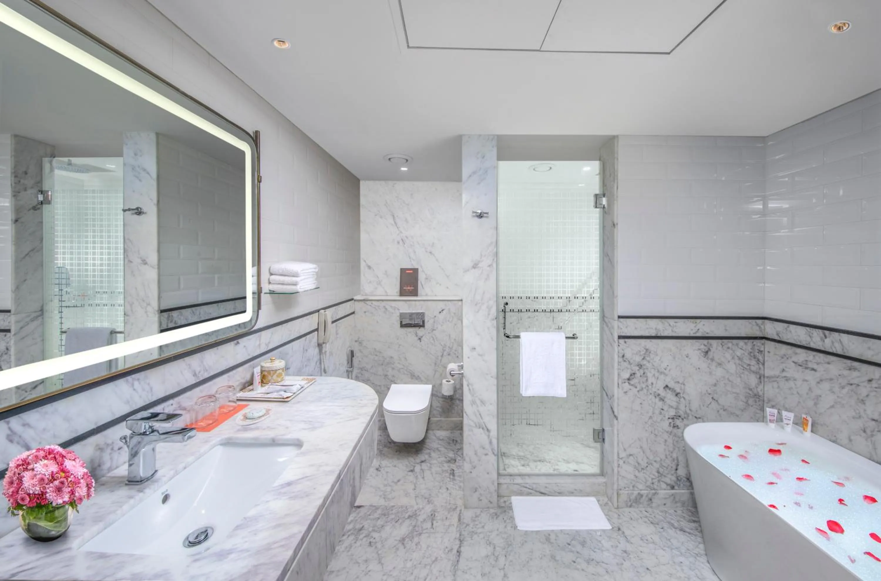 Bathroom in Welcomhotel by ITC Hotels, Cathedral Road, Chennai