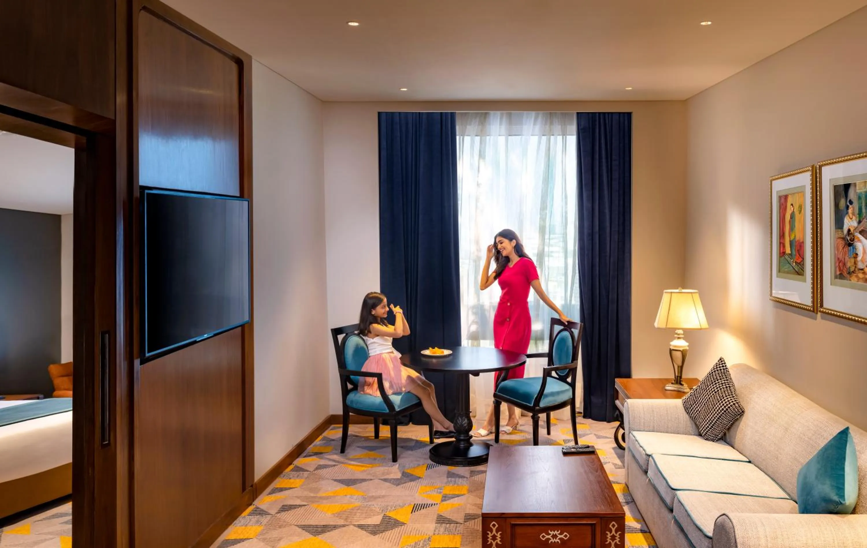 Living room, Bed in Welcomhotel by ITC Hotels, Cathedral Road, Chennai