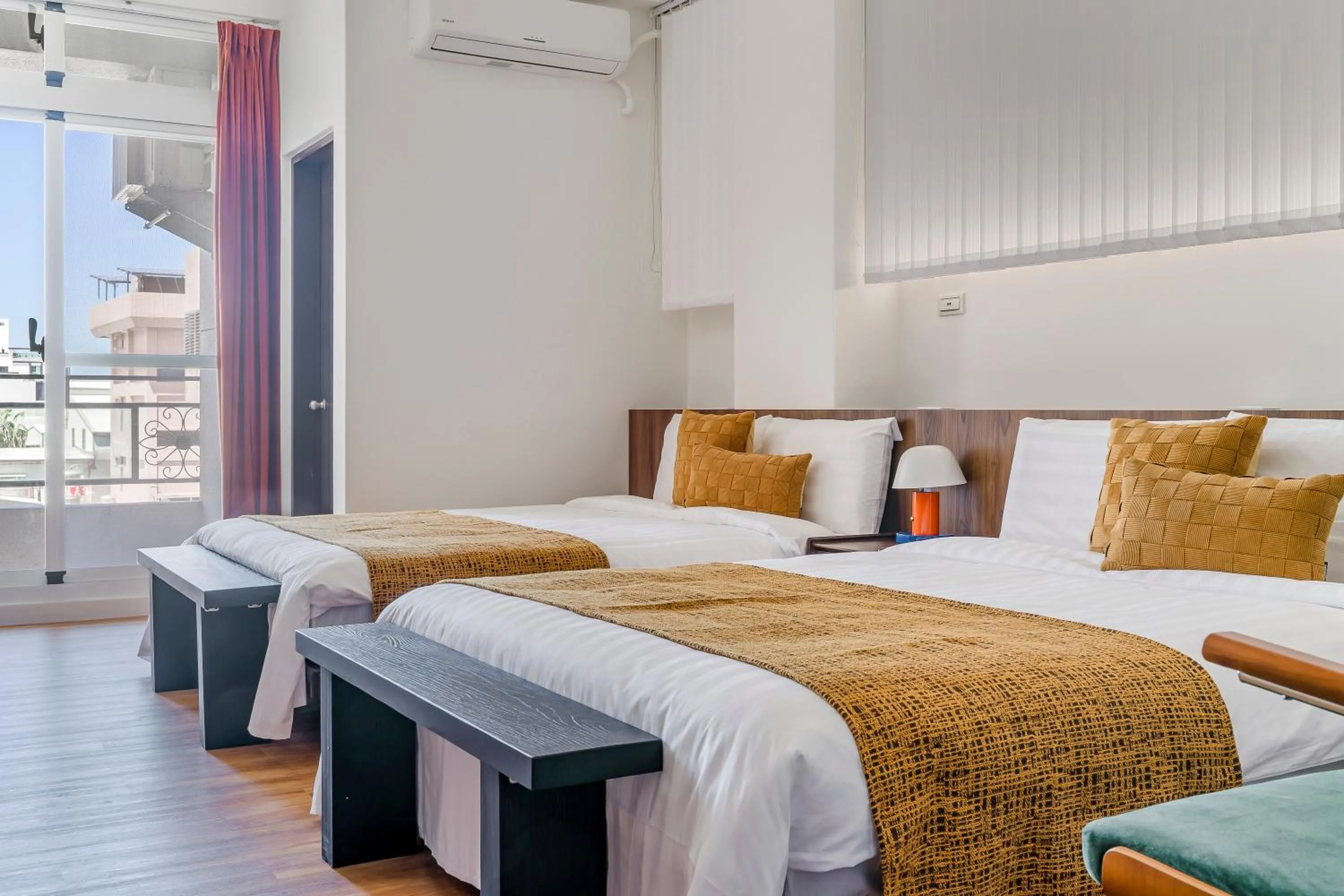 Bed in Oriental Blue Smart Stay