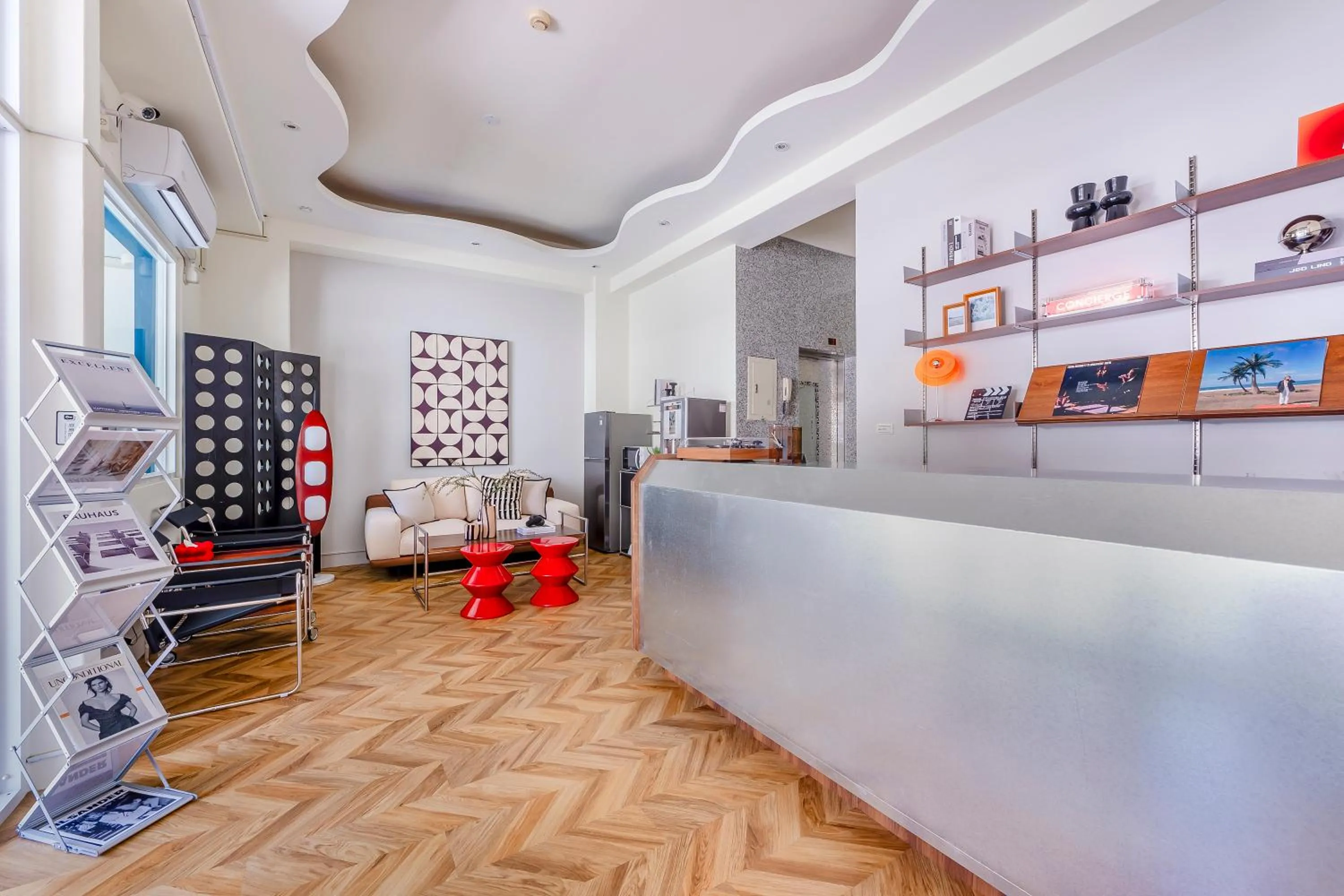 On site in Oriental Blue Smart Stay