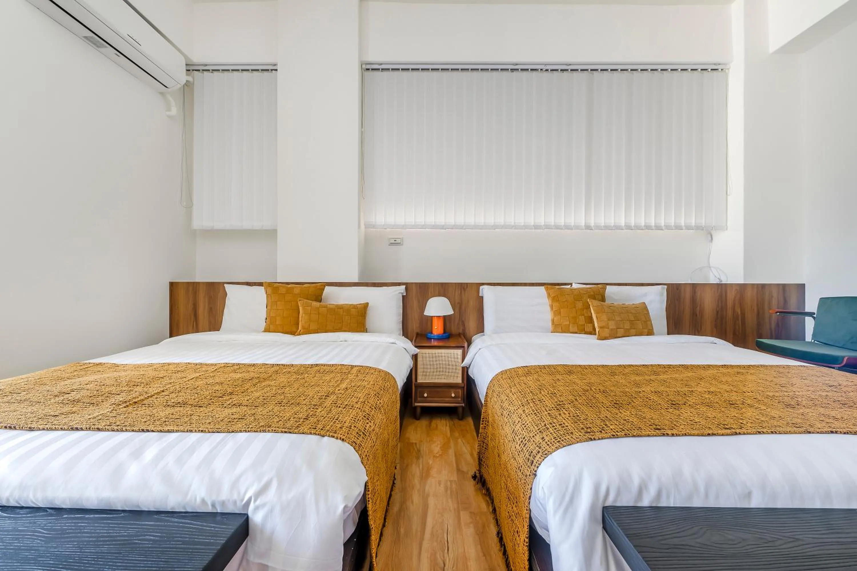 Bed in Oriental Blue Smart Stay