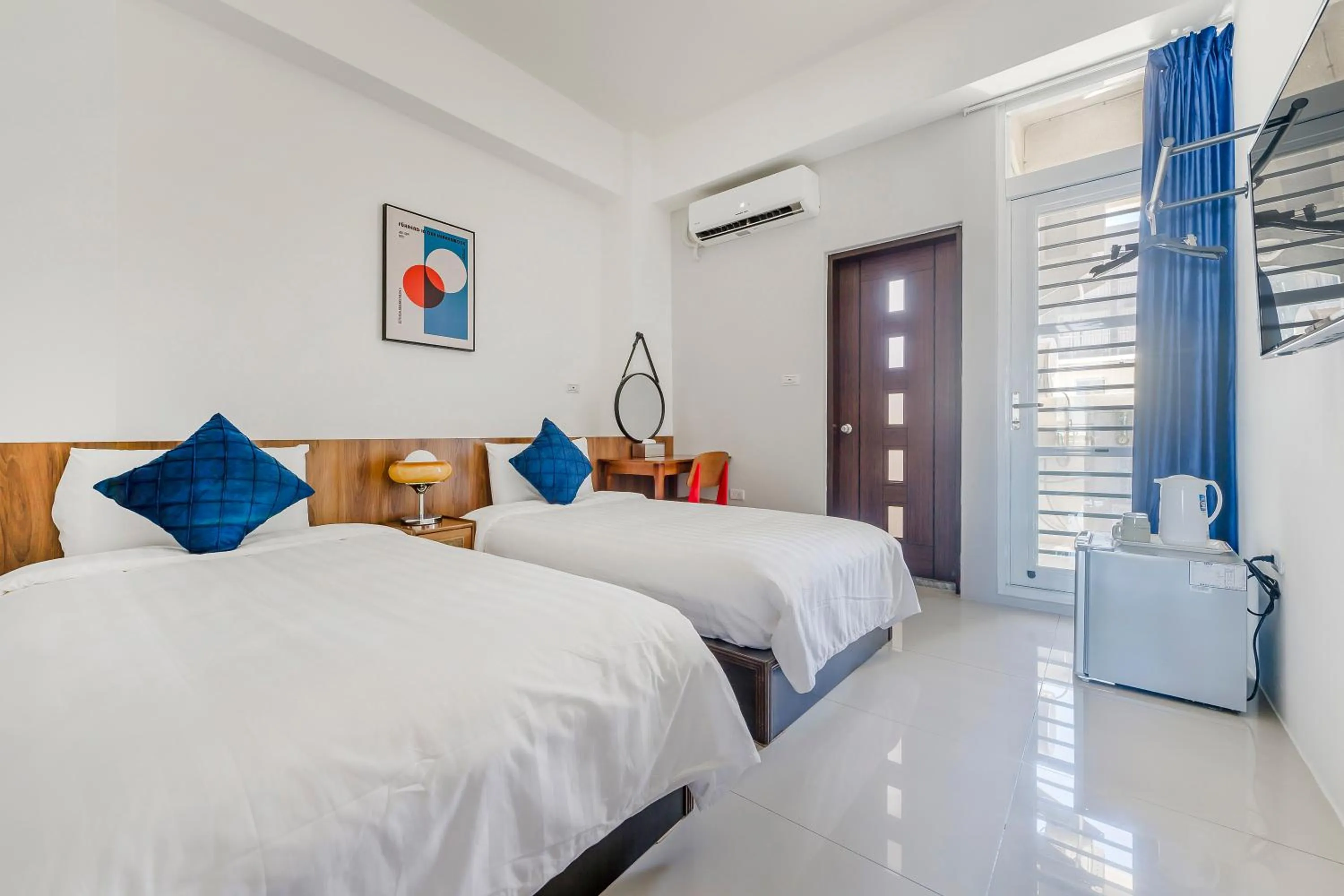 Bed in Oriental Blue Smart Stay