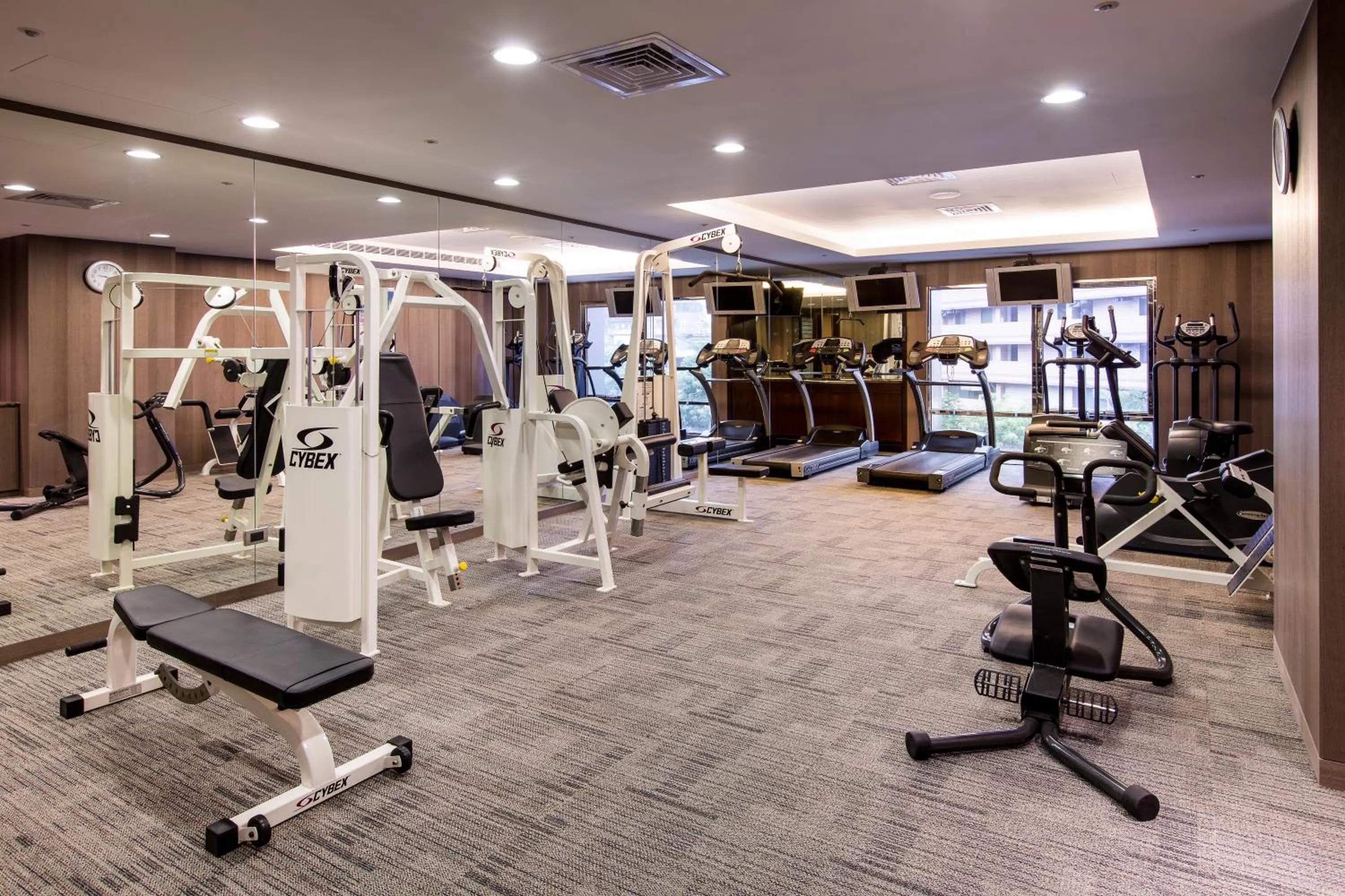 Fitness centre/facilities in Grand Forward Hotel