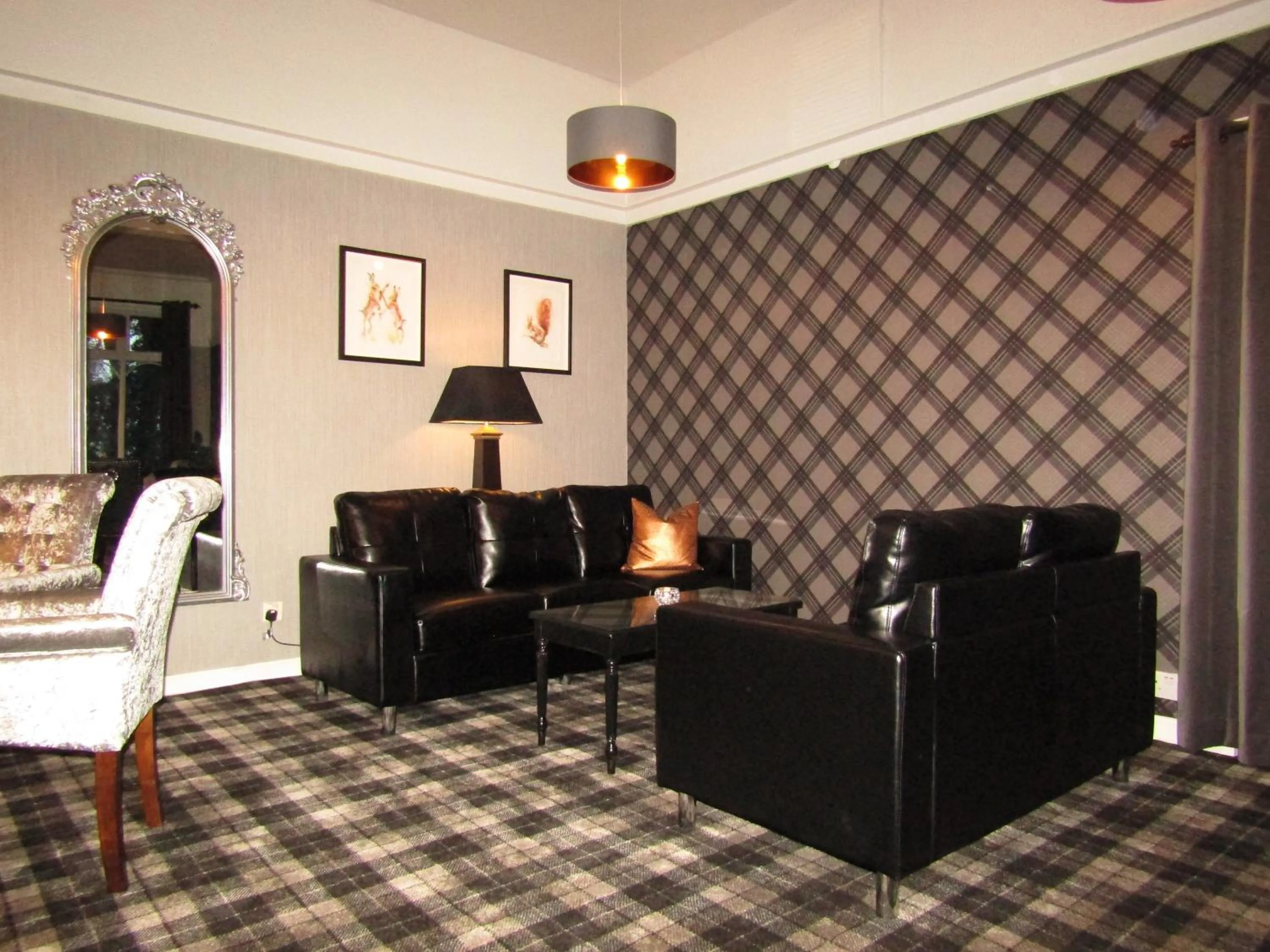 Lounge or bar in Kingswood Hotel