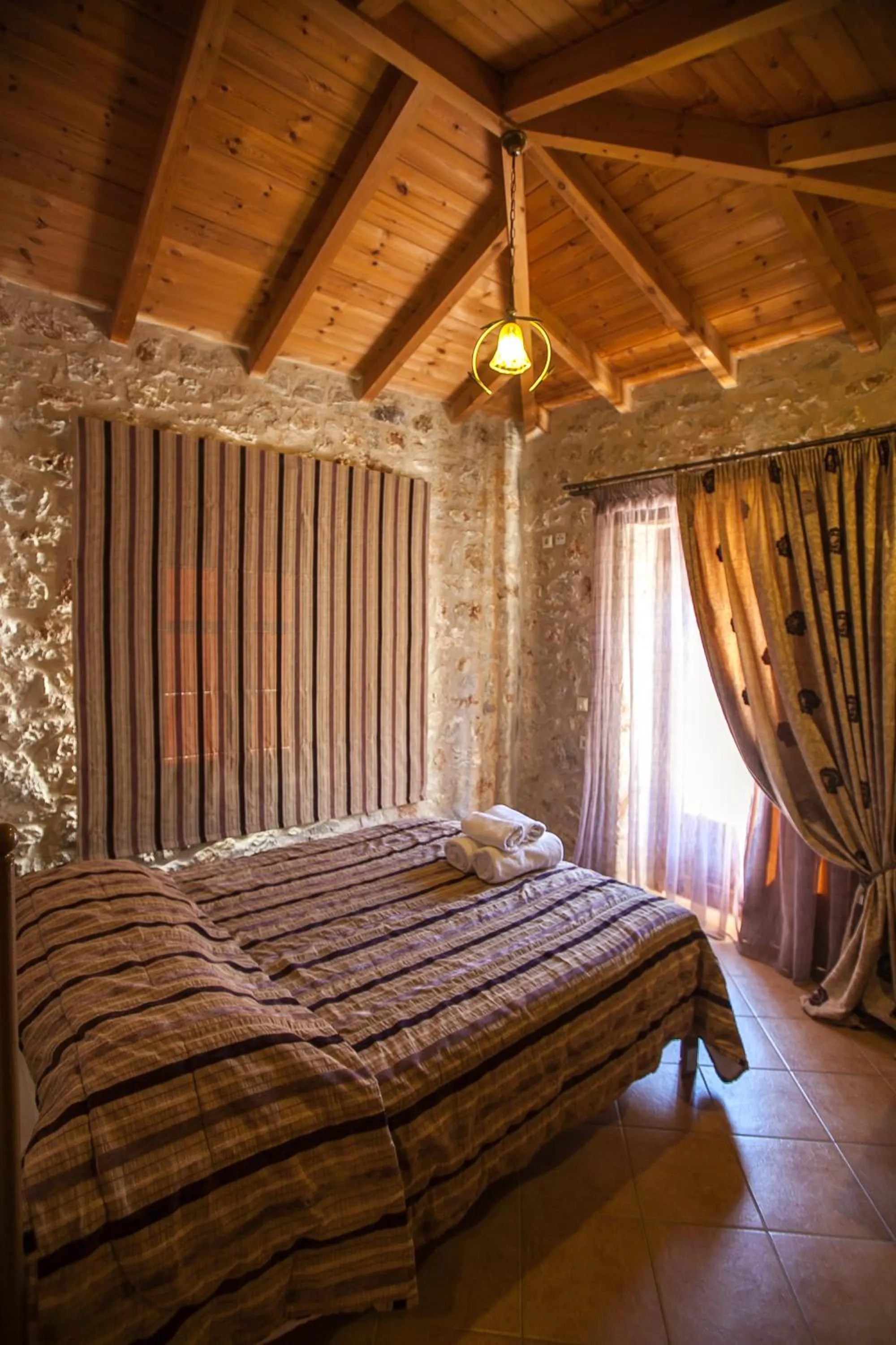 Bedroom, Bed in Anigraia