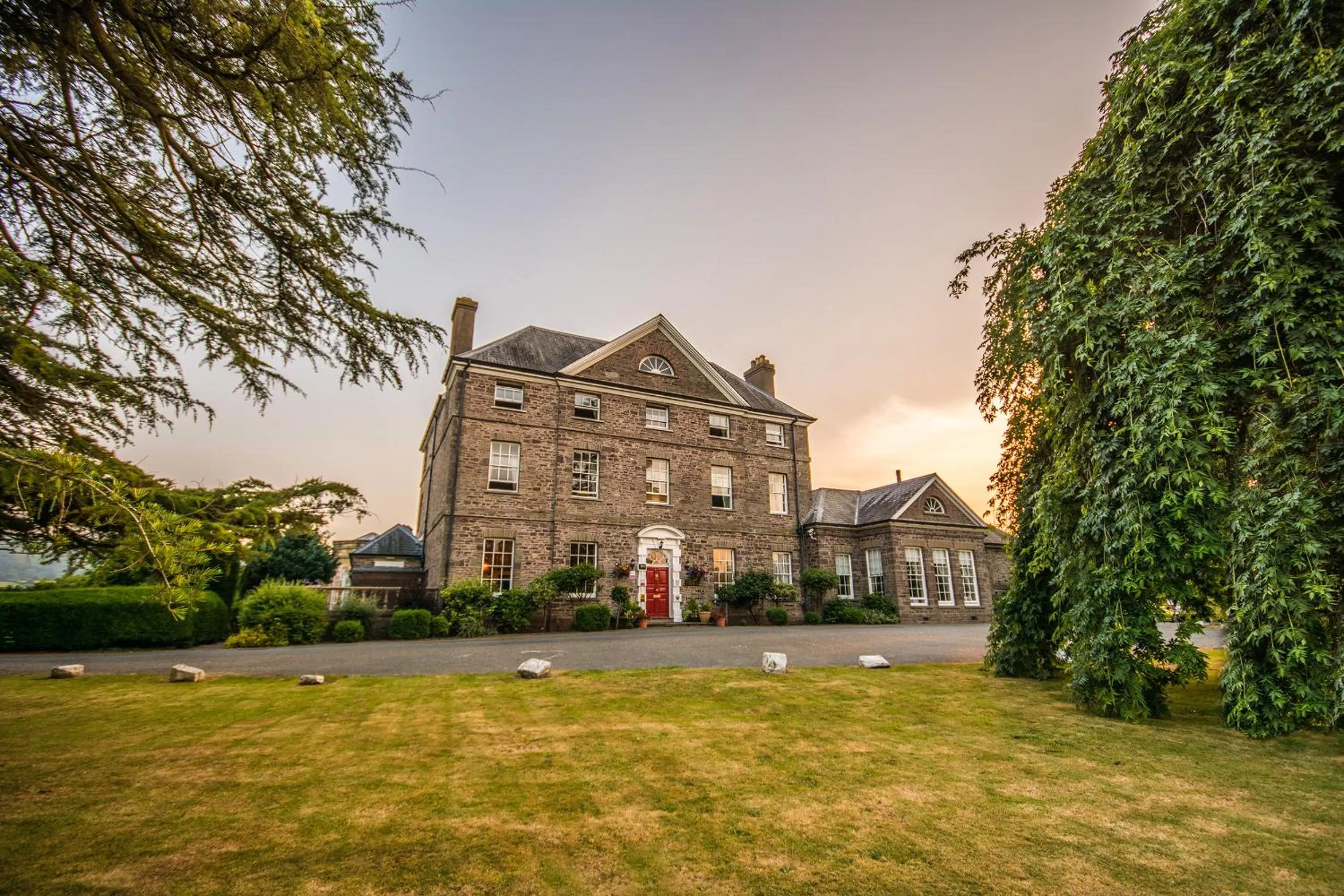 Peterstone Court Country House Restaurant & Spa