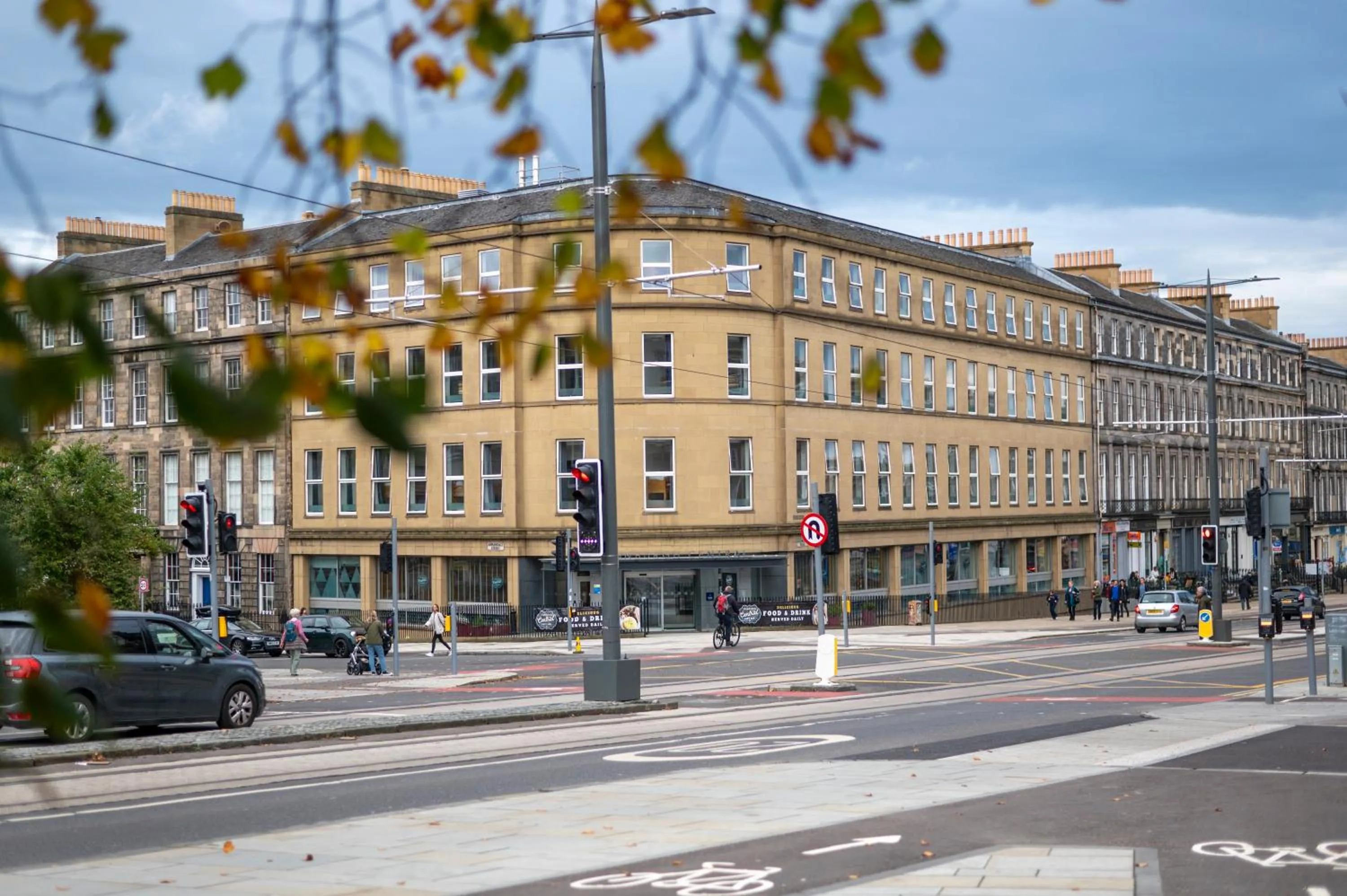 Property building in Edinburgh Central Accommodation