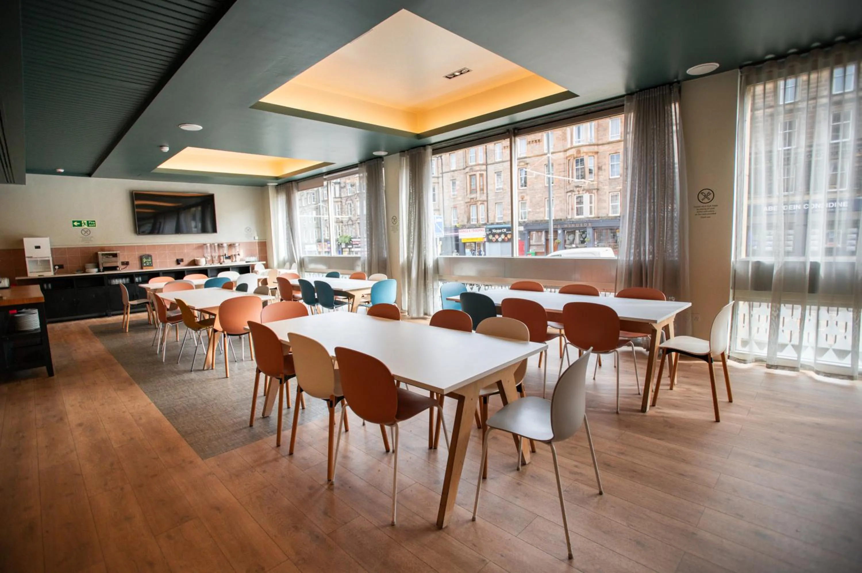 Dining area in Edinburgh Central Accommodation