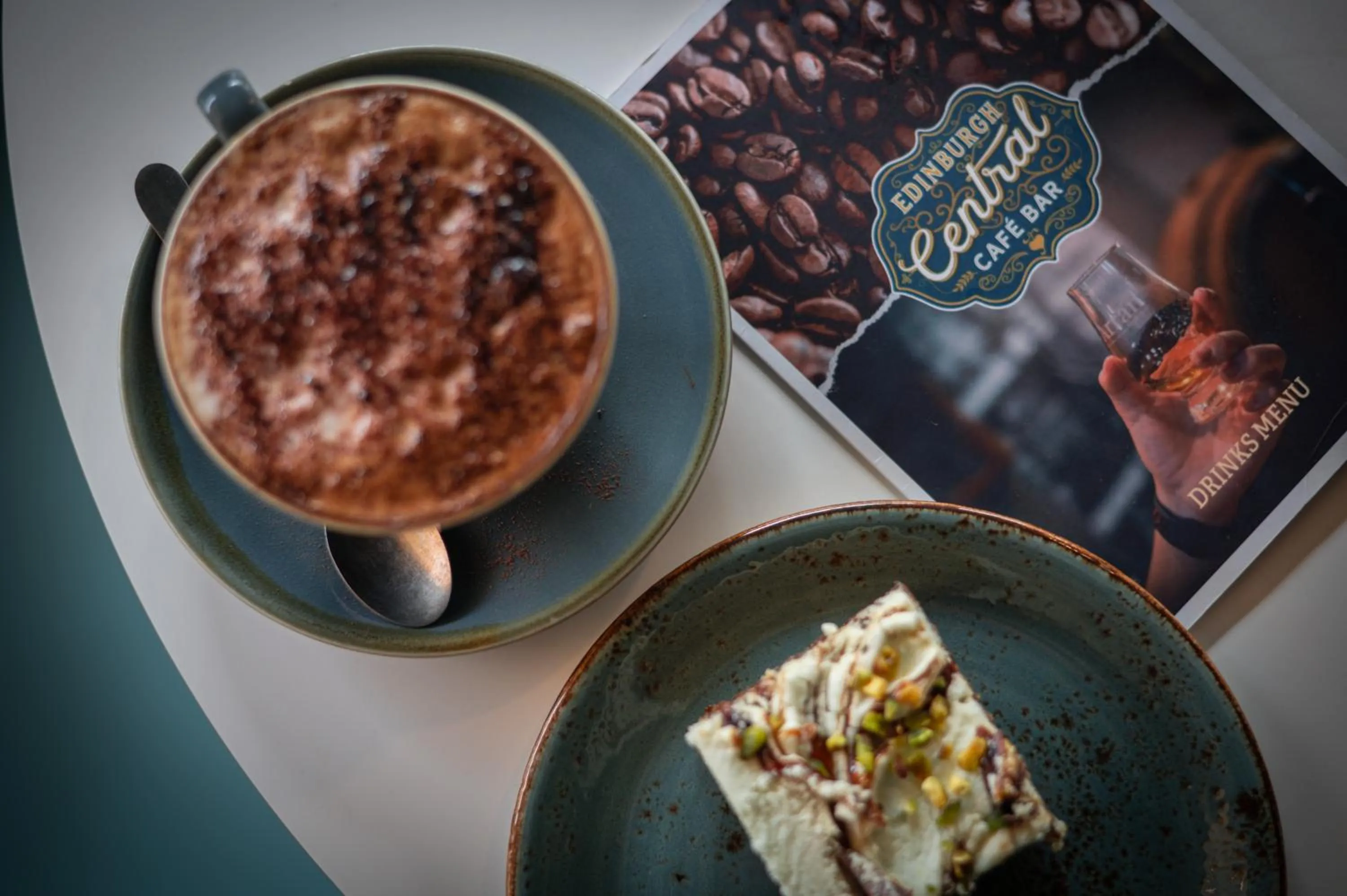 Coffee/tea facilities in Edinburgh Central Accommodation