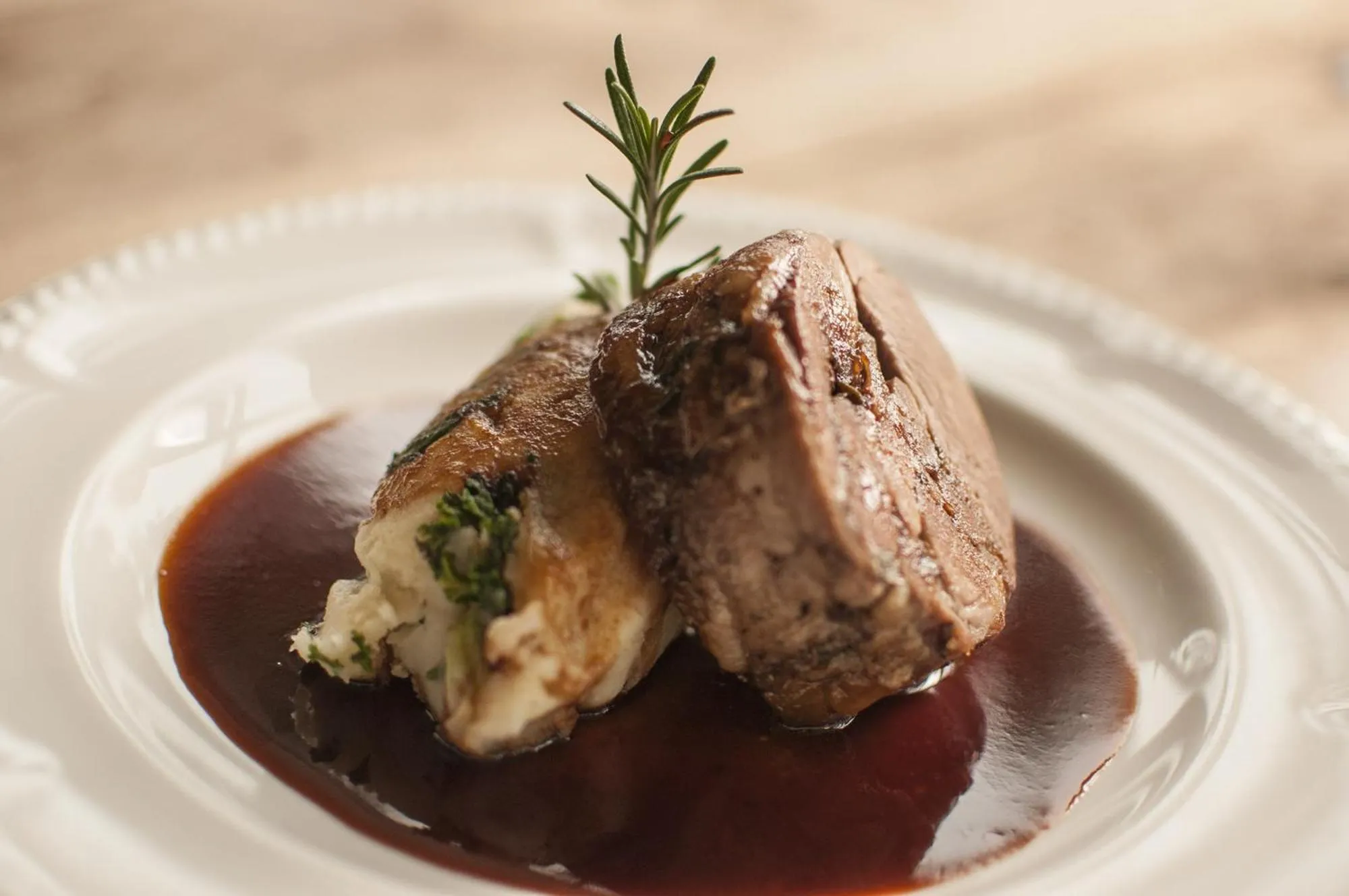 Food and drinks in The Manor Hotel