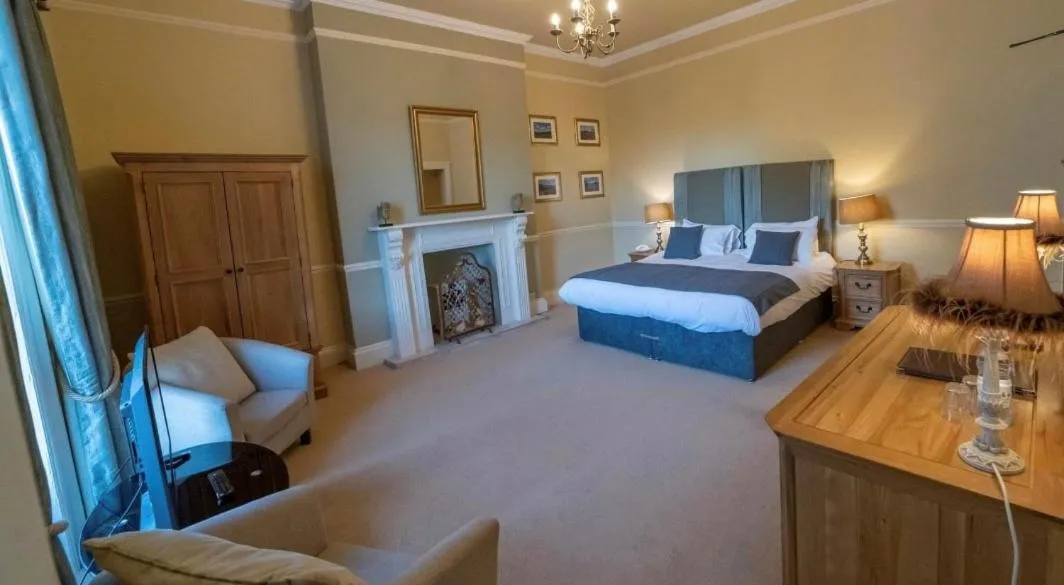 Bed in The Manor Hotel