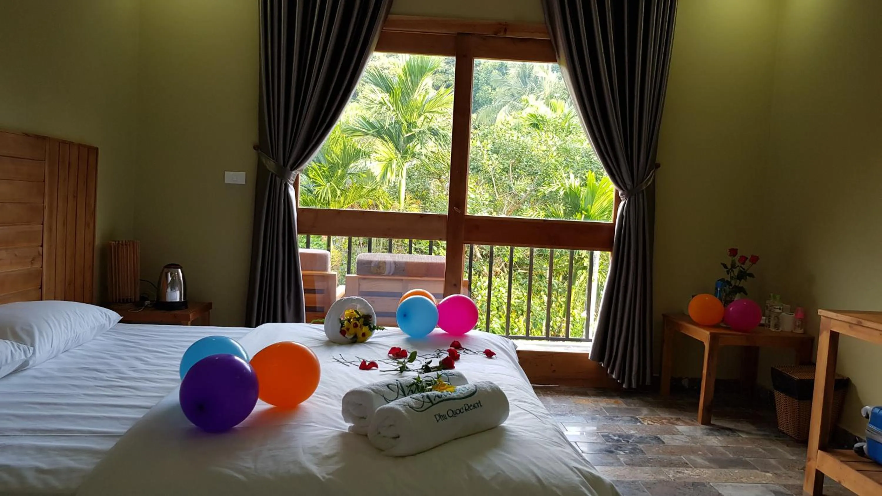 Mountain view, Bed in Azura Resort Phu Quoc